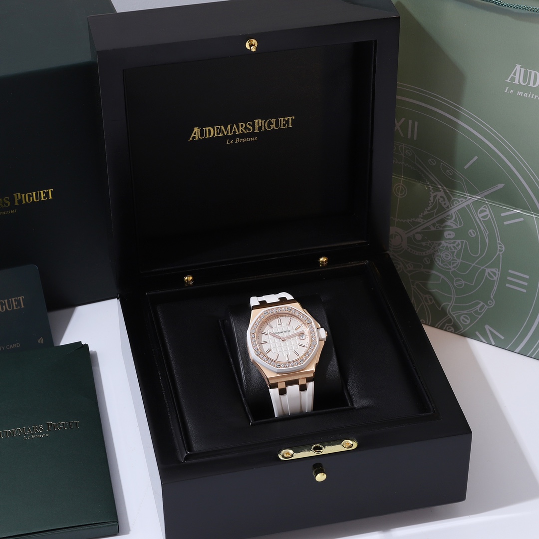 Luxury Market Highlight: RXW Royal Oaks Offshore Series 37mm with Swiss Stone Cores