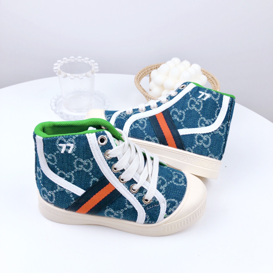 图片[8]-特价 古驰高帮 儿童帆布鞋 尺码：26-37码 宝宝的鞋柜自然少不了一双舒适百搭的鞋子✅古驰这款不用多介绍，经典中的经典，橡胶硫化底，防滑耐磨舒适，超级好穿‼️-选品中心