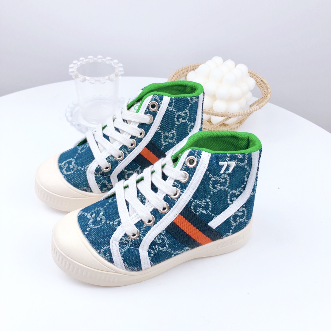 图片[5]-特价 古驰高帮 儿童帆布鞋 尺码：26-37码 宝宝的鞋柜自然少不了一双舒适百搭的鞋子✅古驰这款不用多介绍，经典中的经典，橡胶硫化底，防滑耐磨舒适，超级好穿‼️-选品中心