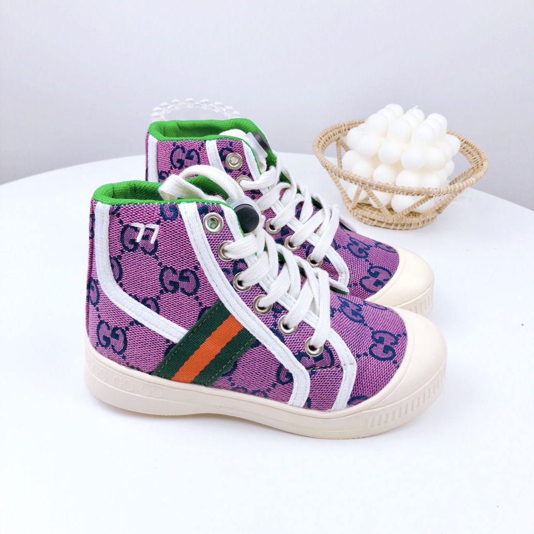 图片[8]-特价 古驰高帮 儿童帆布鞋 尺码：26-37码 宝宝的鞋柜自然少不了一双舒适百搭的鞋子✅古驰这款不用多介绍，经典中的经典，橡胶硫化底，防滑耐磨舒适，超级好穿‼️-选品中心