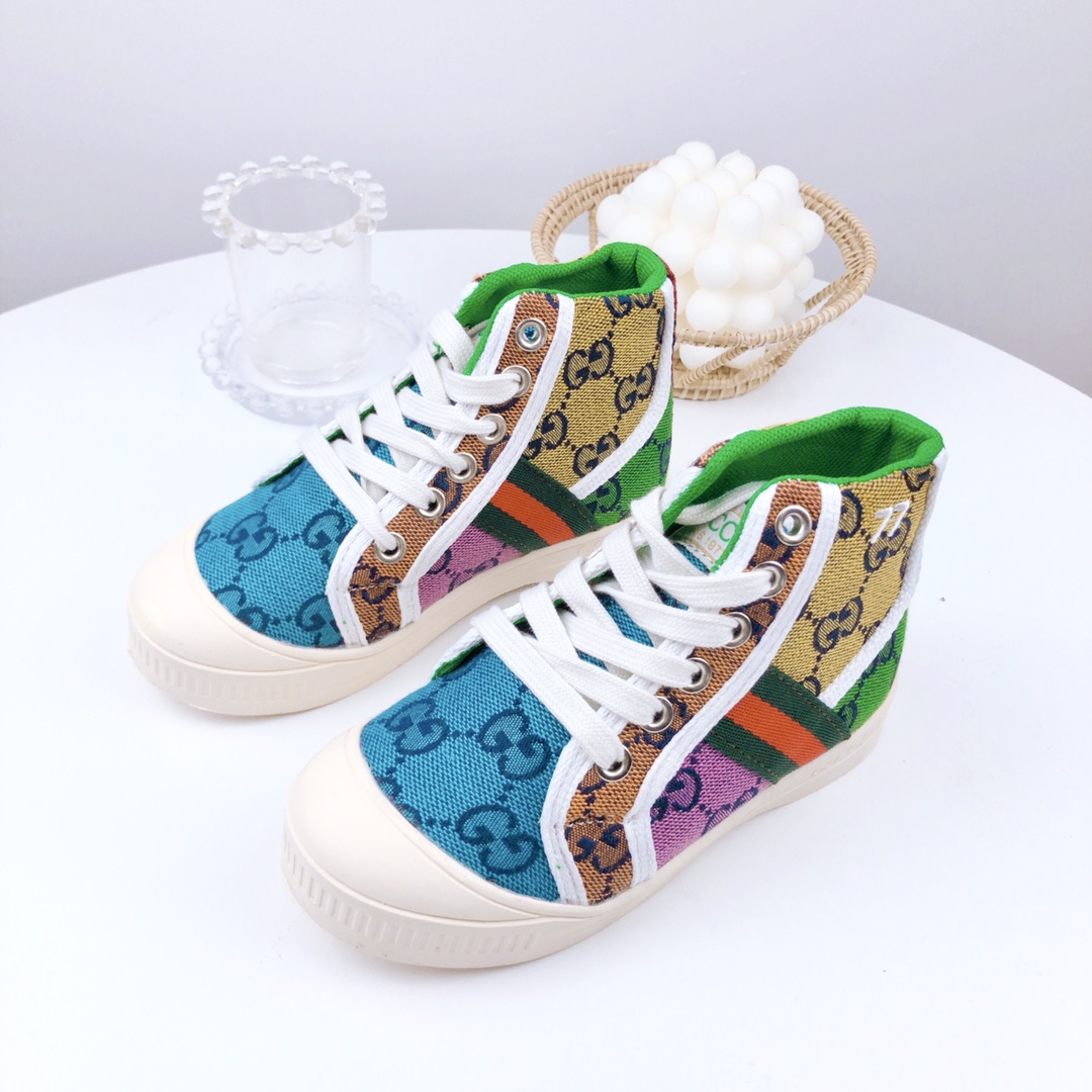 图片[5]-特价 古驰高帮 儿童帆布鞋 尺码：26-37码 宝宝的鞋柜自然少不了一双舒适百搭的鞋子✅古驰这款不用多介绍，经典中的经典，橡胶硫化底，防滑耐磨舒适，超级好穿‼️-选品中心