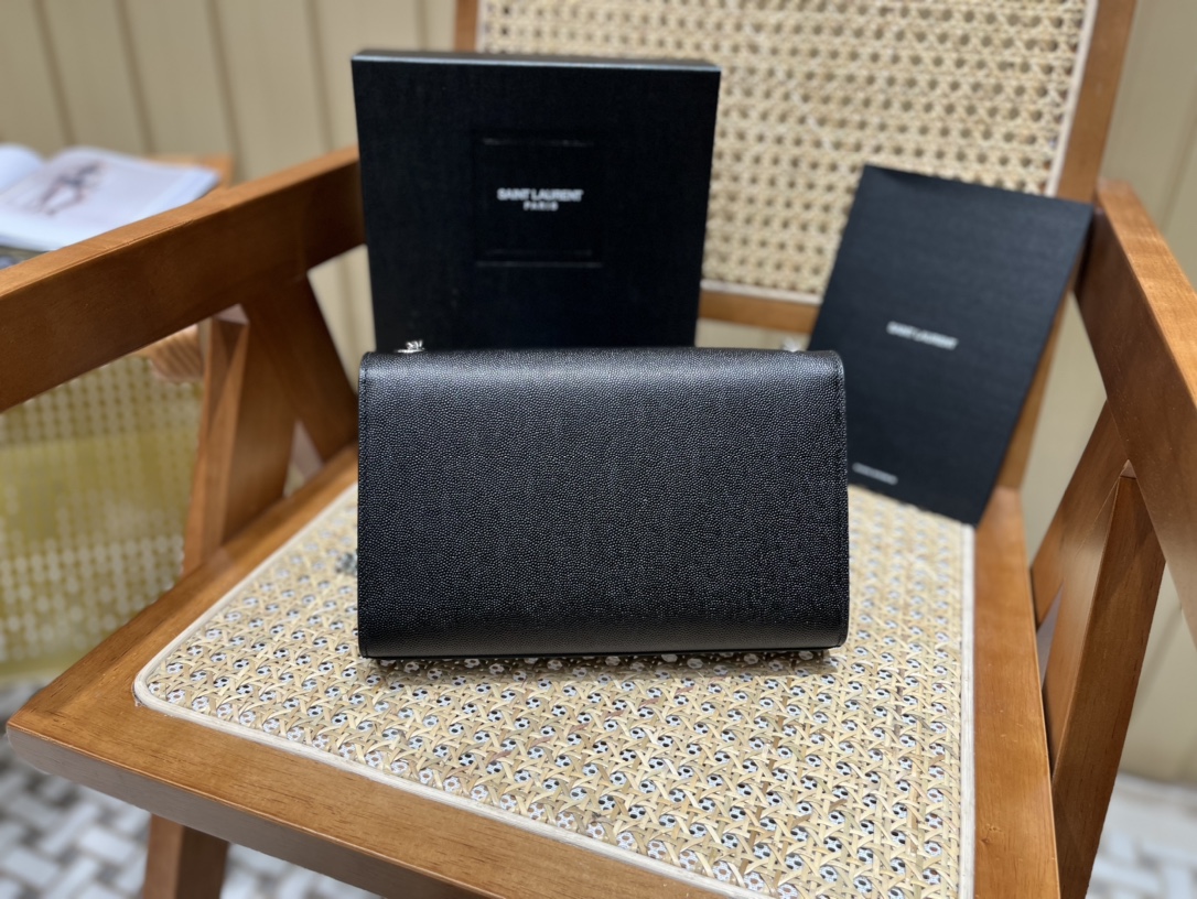 YSL 𝑲𝒂𝒕𝒆 𝟮𝟰𝒄𝒎 鱼子酱流苏包 354119黑色/银扣