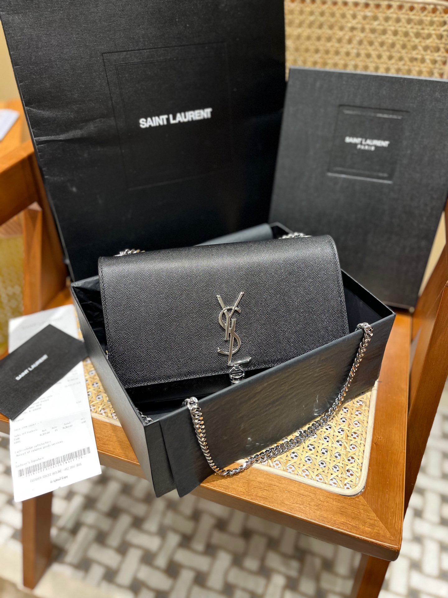 YSL 𝑲𝒂𝒕𝒆 𝟮𝟰𝒄𝒎 鱼子酱流苏包 354119黑色/银扣