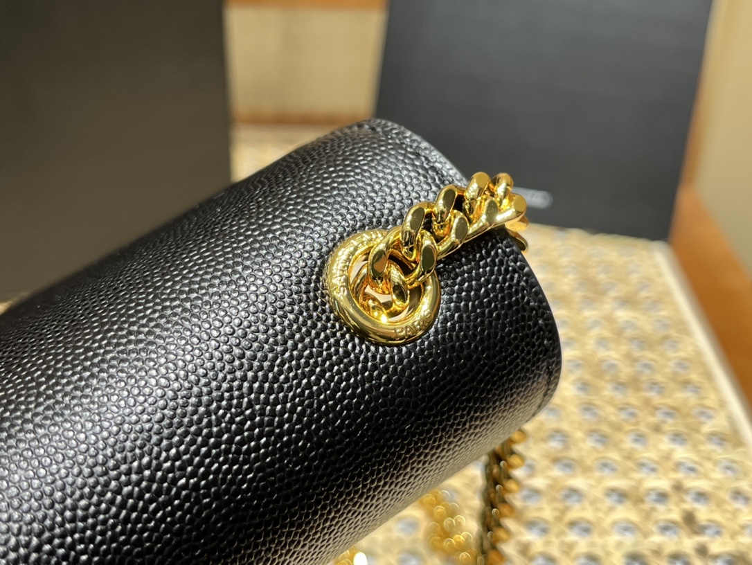 YSL 𝑲𝒂𝒕𝒆 𝟮𝟰𝒄𝒎 鱼子酱流苏包 354119黑色/金扣