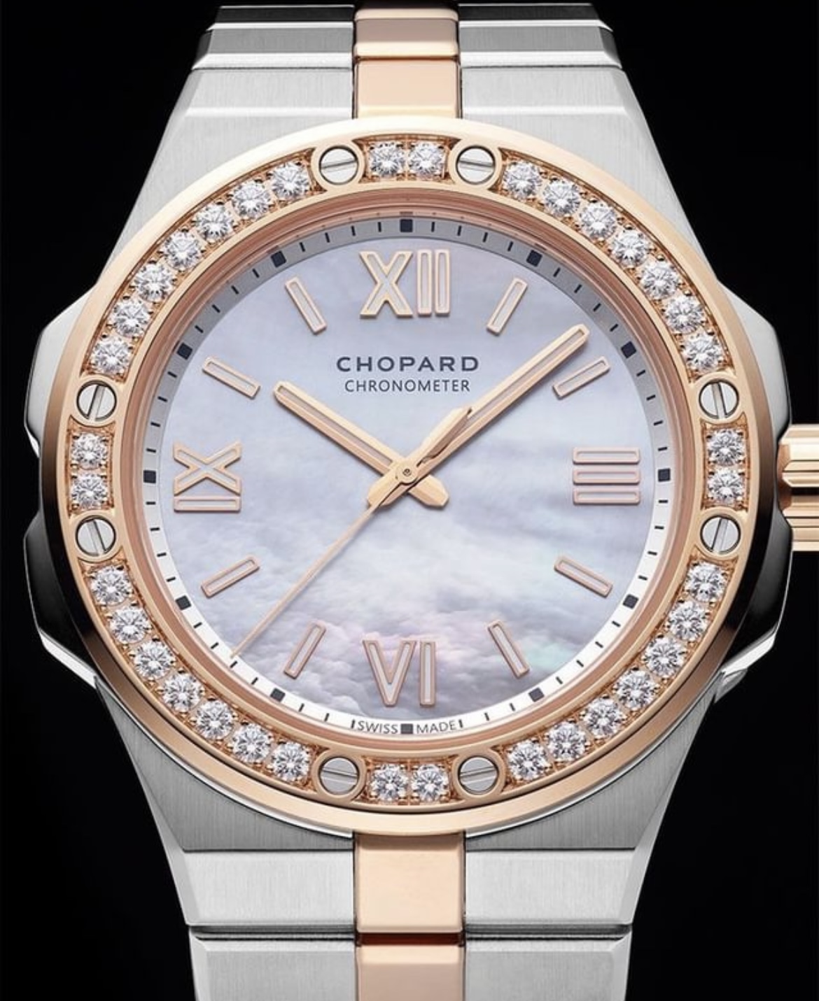 NO:821962,The Chopard Aline Eagle Snow Mountain Pride series is like a torch, comparable to the stars in the dark night. It provides insight into the gentleman's vision and majestic future among mountains, rivers, lakes and seas. Women's Swiss quartz, size 36mm, men's imported machinery, size 41.00mm, 316 stainless steel, rhodium-plated second hand counterweight shaped like an eagle's feathers, arrow-shaped and coated with Suer-LumiNova  Anti-glare and anti-scratch coated crystal glass, folding clasp, 09.01-C self-winding mechanical movement with approximately 42 hours of power reserve, dedicated to the contemporary 'Eagle', these people with lofty ideals are extraordinary in daily life, their vision inspires people and sublimates their emotions. With vision and determination, they take action to meet the challenges of the future,,loro piana,chopard19860909萧邦AlineEagle雪山傲翼系列如炬目光,比拟暗夜星芒.于山川湖海间,洞见绅士愿景与磅礴未来.女装瑞士石英,尺寸36mm,男装进口机械,尺寸41.00mm,316精钢,镀铑秒针的配重形状像鹰的羽毛,呈箭形和涂有 Suer-LumiNova 夜光 防眩光防刮镀膜水晶玻璃,折叠表扣,09.01-C 自动上链机械机芯约42小时动力储存,致献当代“雄鹰”,这些志存高远之人在日常生活中超迈群伦,其视野启迪人心、升华情志.凭借远见和决心,他们以行动迎接未来的挑战,,loro piana,chopard,Watch