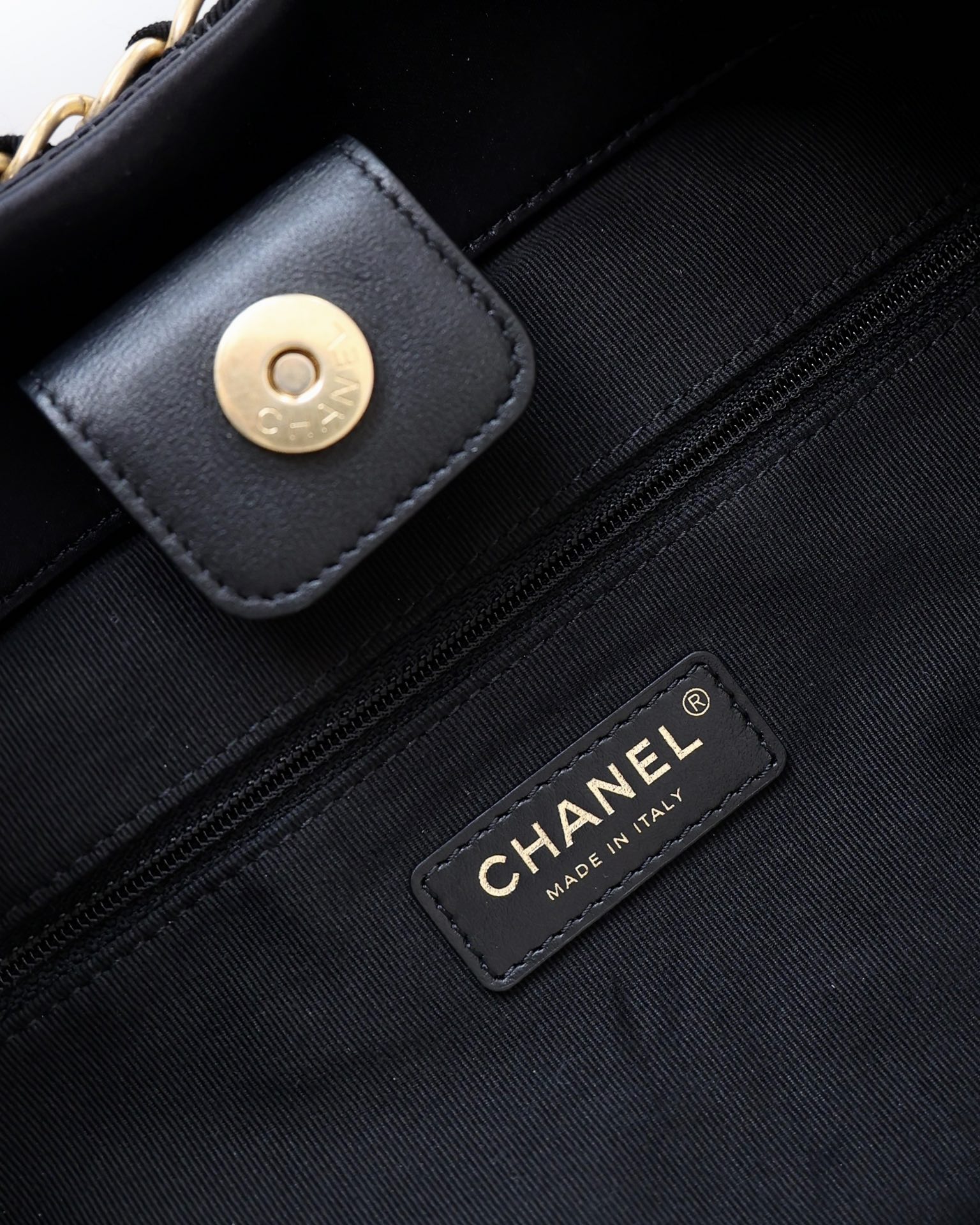 CHANEL 22P 最新黑马尼龙shoppin购物袋 AS3152黑色