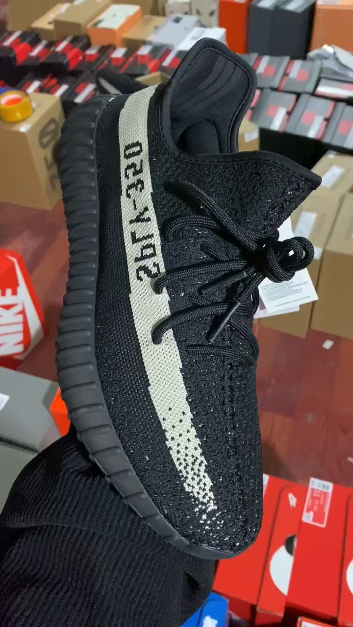 Yeezy350黑白尺码36-48总