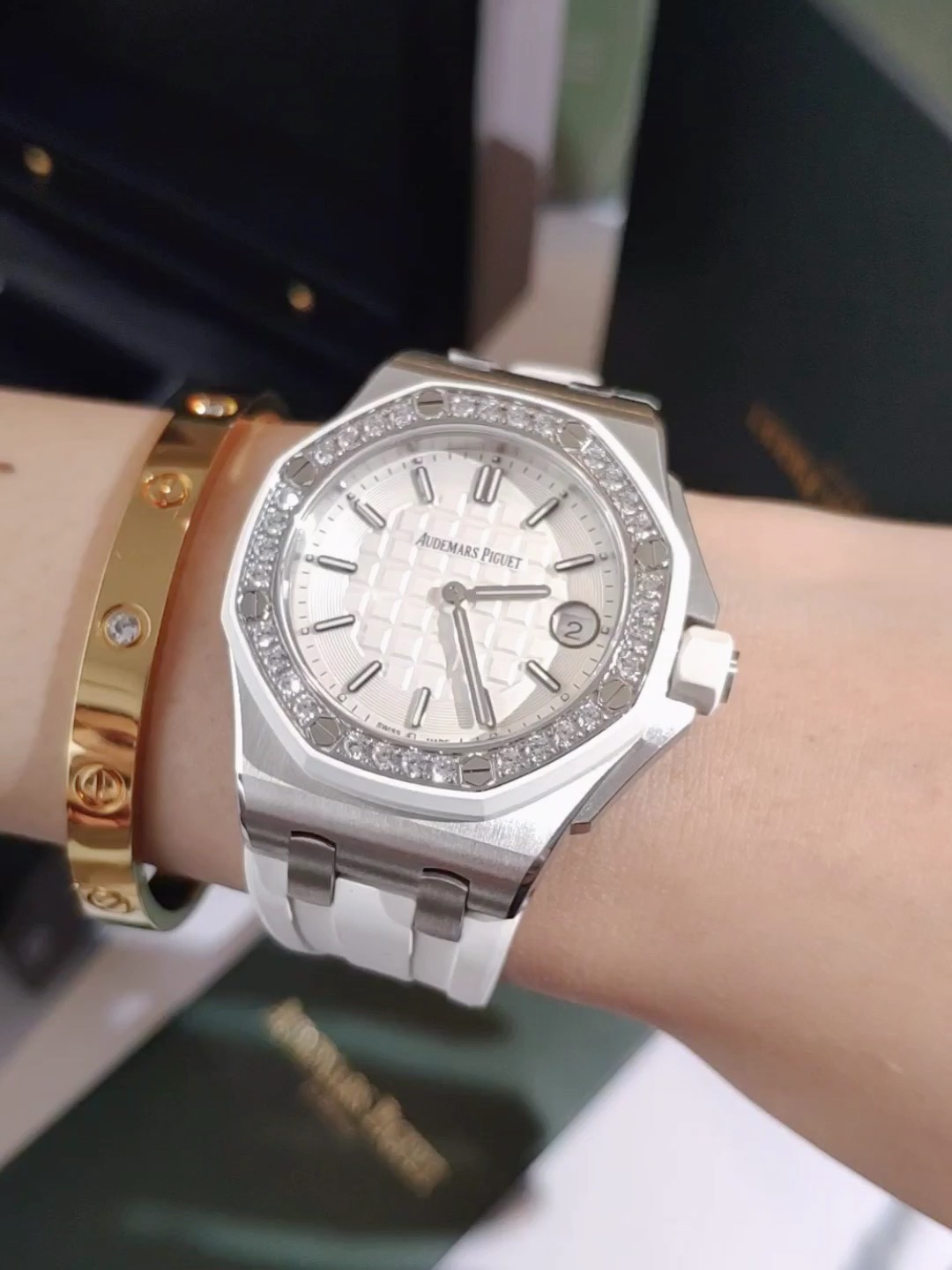 Luxury Market Highlight: RXW Royal Oaks Offshore Series 37mm with Swiss Stone Cores
