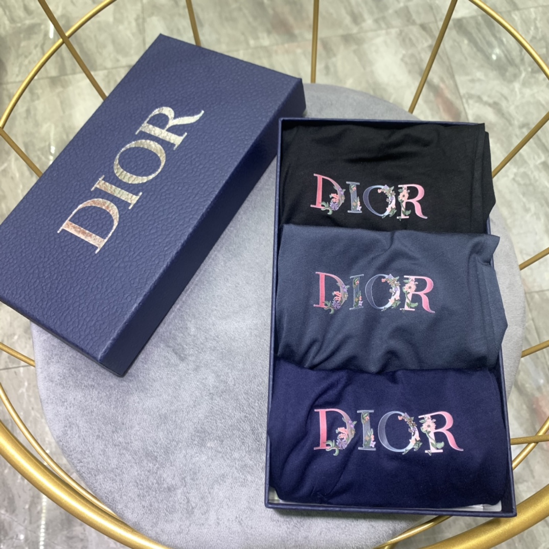 Dior迪奥专柜最新款绝对的原单品质