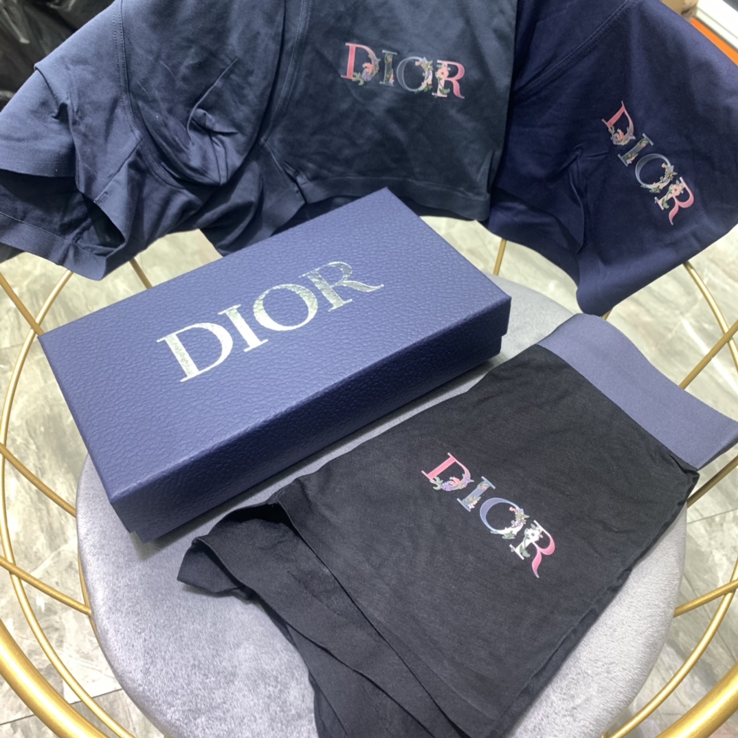Dior迪奥专柜最新款绝对的原单品质