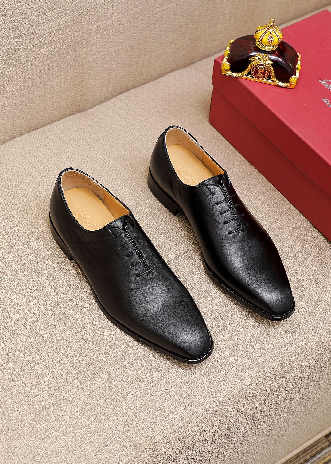 J0  Ferragamo「 菲拉格慕」商务皮鞋正码