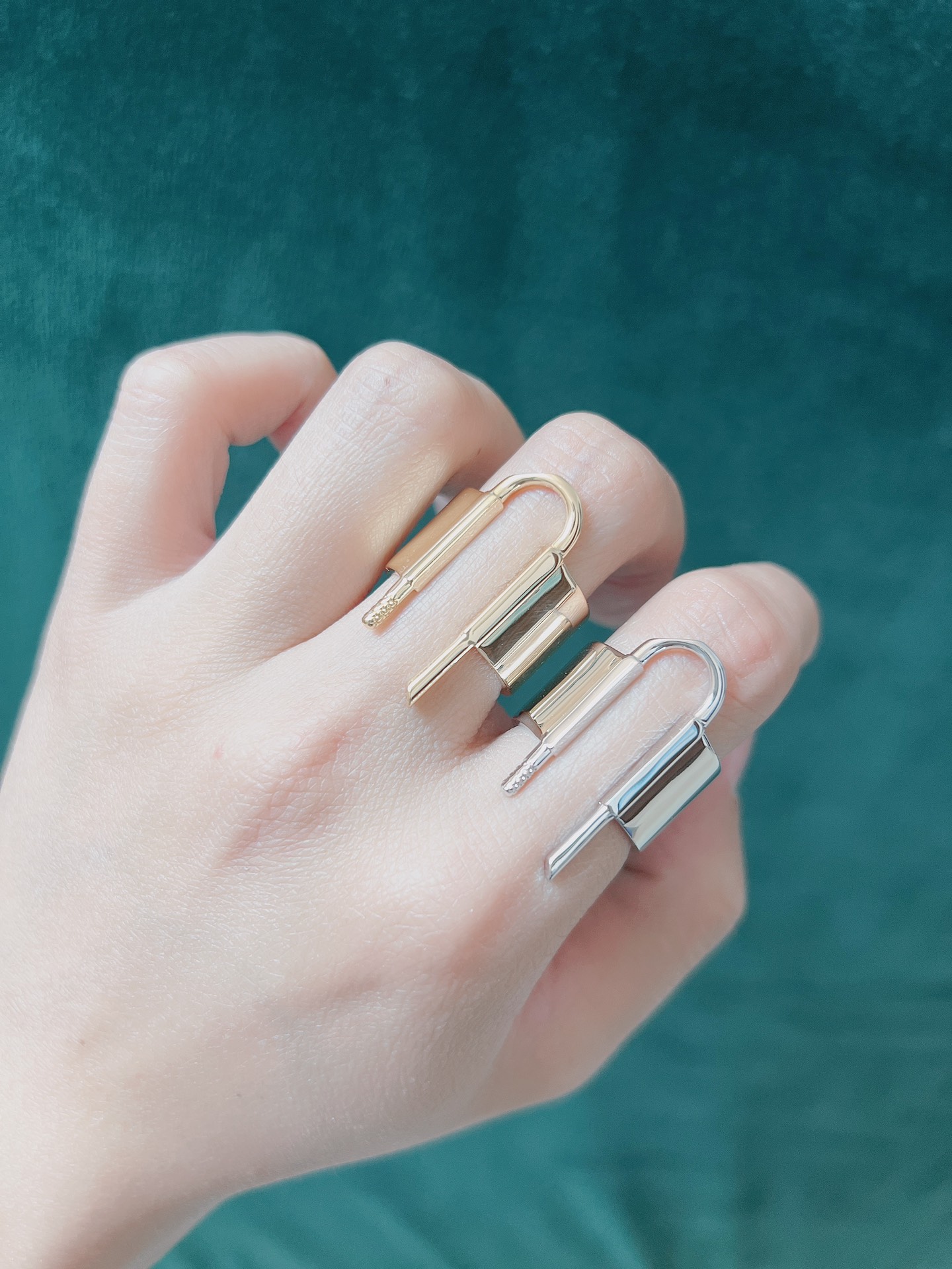 Luxury Givenchy Vanch Ring: Exclusive High-Quality Gold-Filled Cabinet Suit (20 words) - 图片 4
