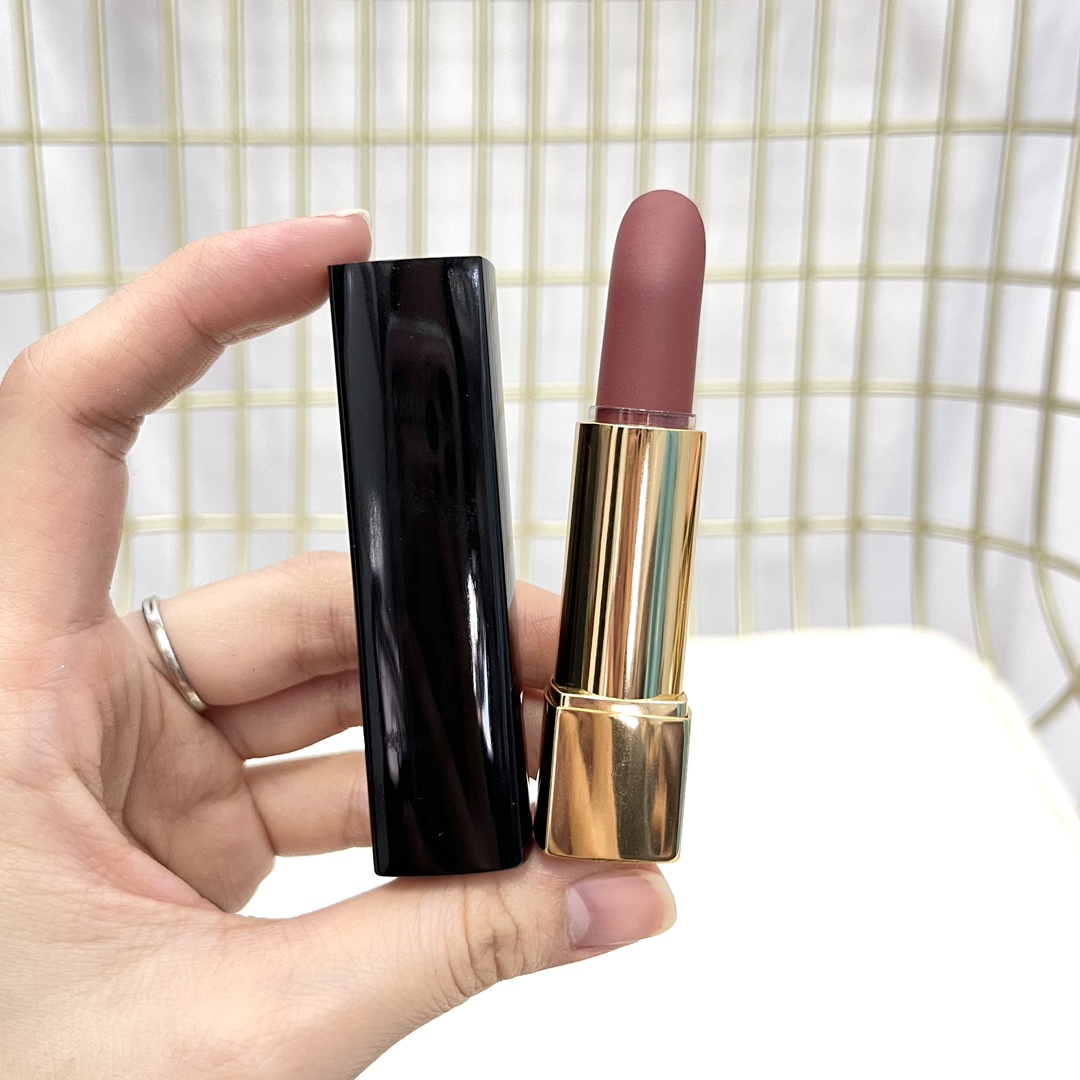 Chanel Rouge Allure Velvet Luminous Matte Lip Colour - Terre D'Étoiles 5 i1646761362 1499 3