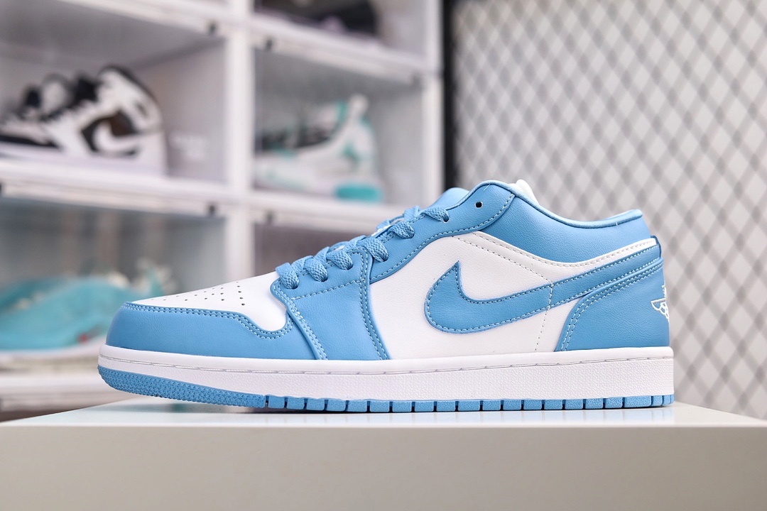 G0 Air jordan 1 Low 大学蓝AJ1乔1低帮休闲板鞋 同步官方配色市场唯一独家头层皮打造 原鞋原档案开发 原厂皮料 原档冲孔鞋头 正确满胶鞋垫 四线拉帮 原厂织唛标 鞋舌高弹海绵填充。