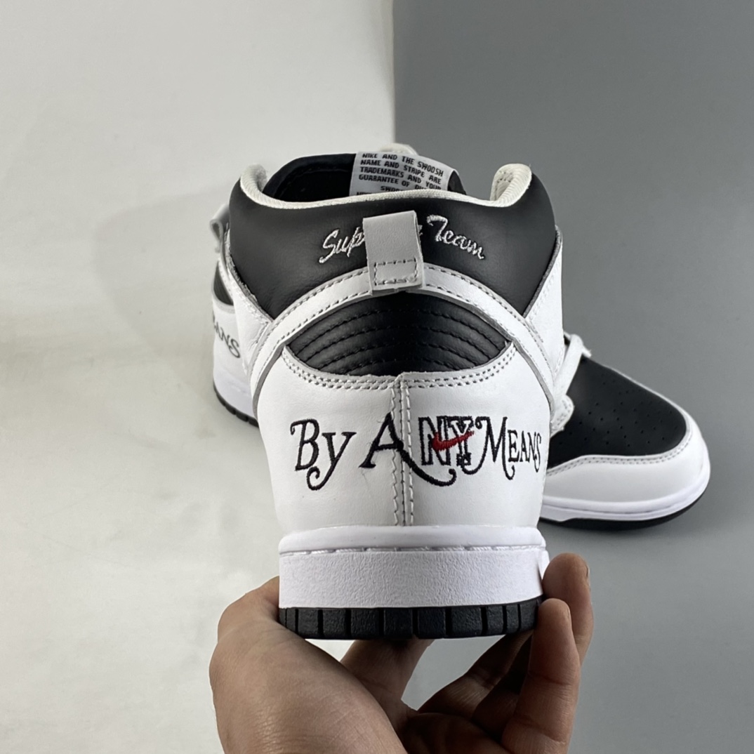P480 Supreme x NIKE SB Dunk High ”By Any Means” 联名款闲板鞋 DN3741-002
