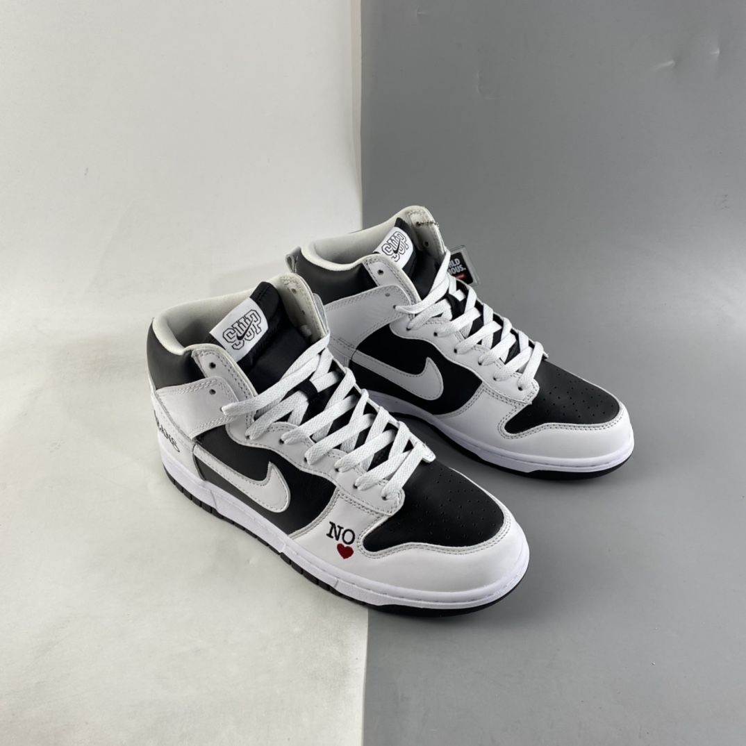 P480 Supreme x NIKE SB Dunk High ”By Any Means” 联名款闲板鞋 DN3741-002
