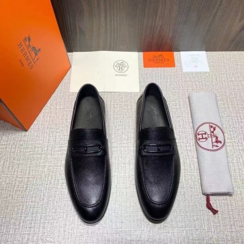 Hermes Men's Leather Loafers with Roulis Buckle - Elegant Slip-On Design 1 Hermes Men's Leather Loafers with Roulis Buckle - Elegant Slip-On Design