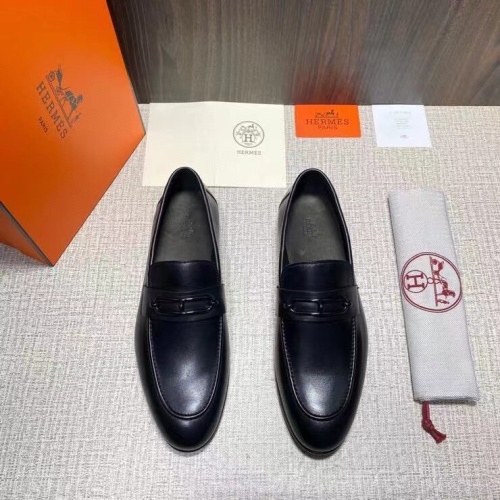 Hermes Leather Loafers with Roulis Buckle - Elegant Slip-On Design