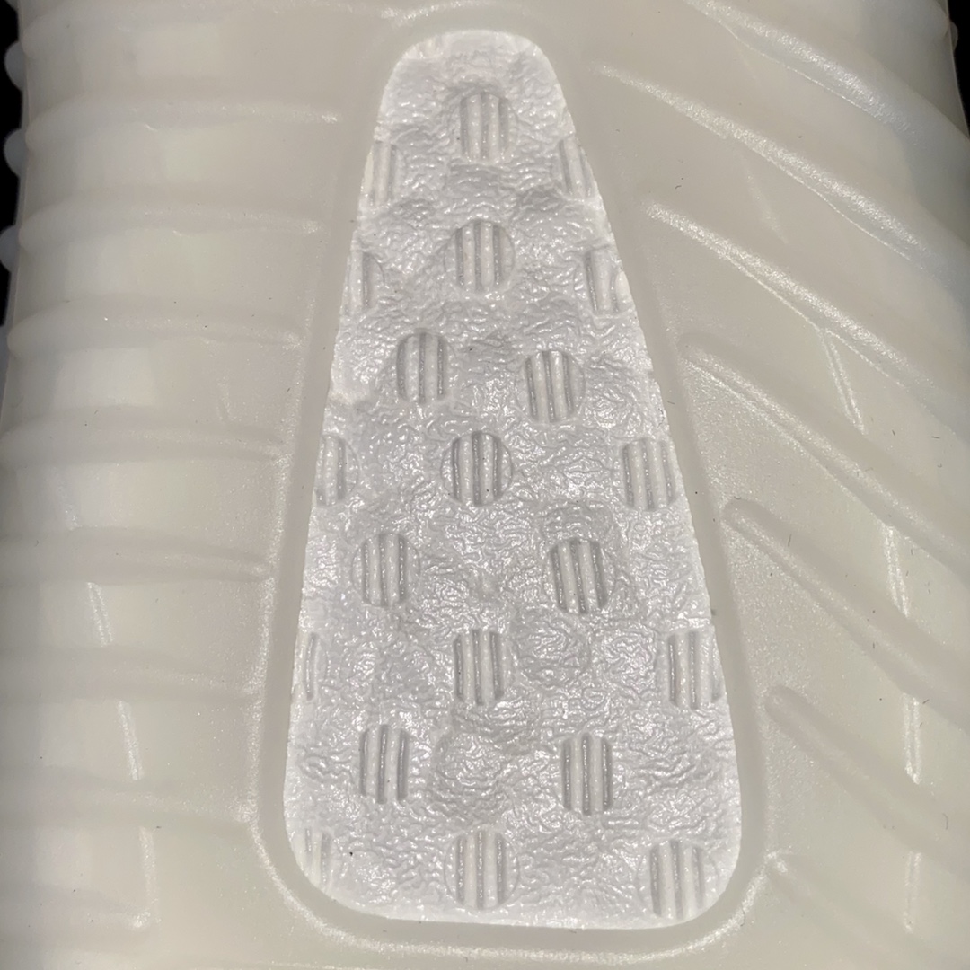 Yeezy350白天使尺码36-48