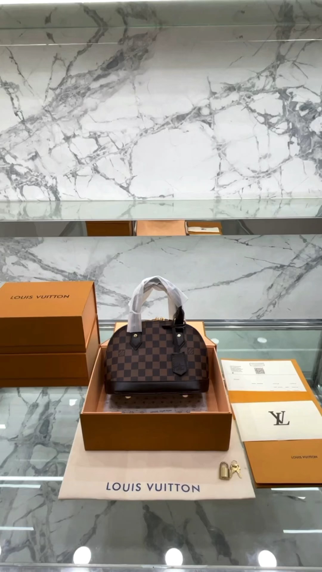 Yupoo Gucci Bags Watches Nike Clothing Jordan Yeezy Balenciaga Shoes
