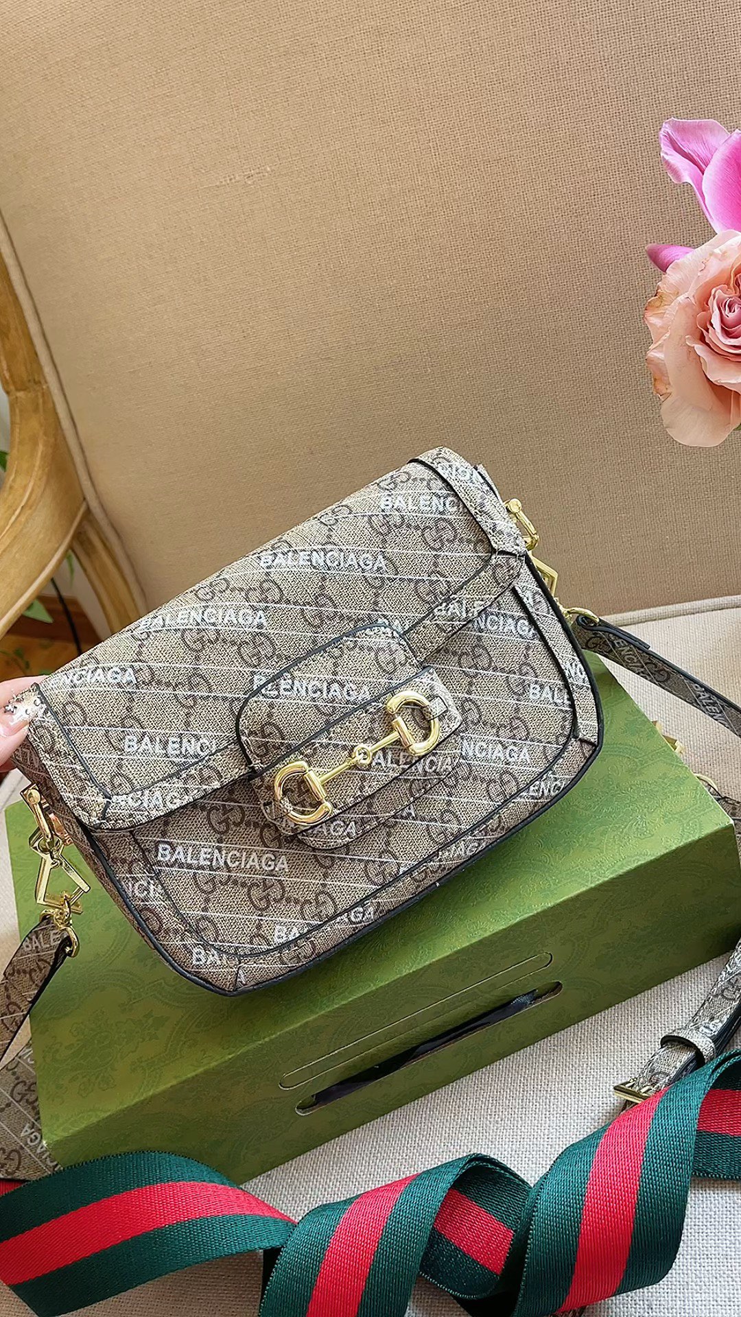 J5 GUcci&巴黎世家联名的1955马鞍包 搭配两款肩带