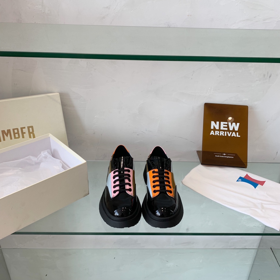 Innovative Super-Flaming Shoe Launch with High-End Quality Development: Code 35-39