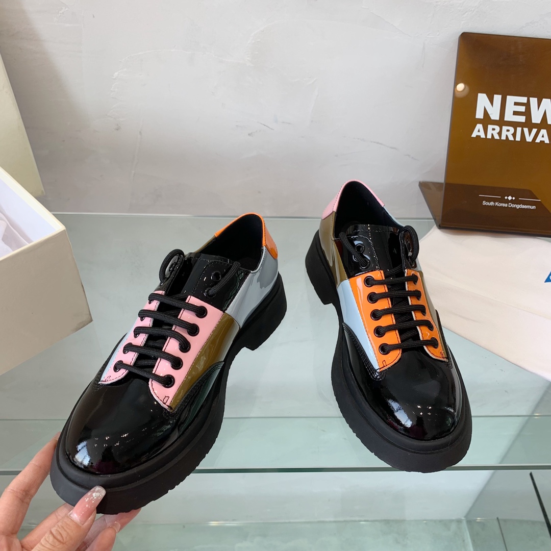 Innovative Super-Flaming Shoe Launch with High-End Quality Development: Code 35-39 - 图片 8