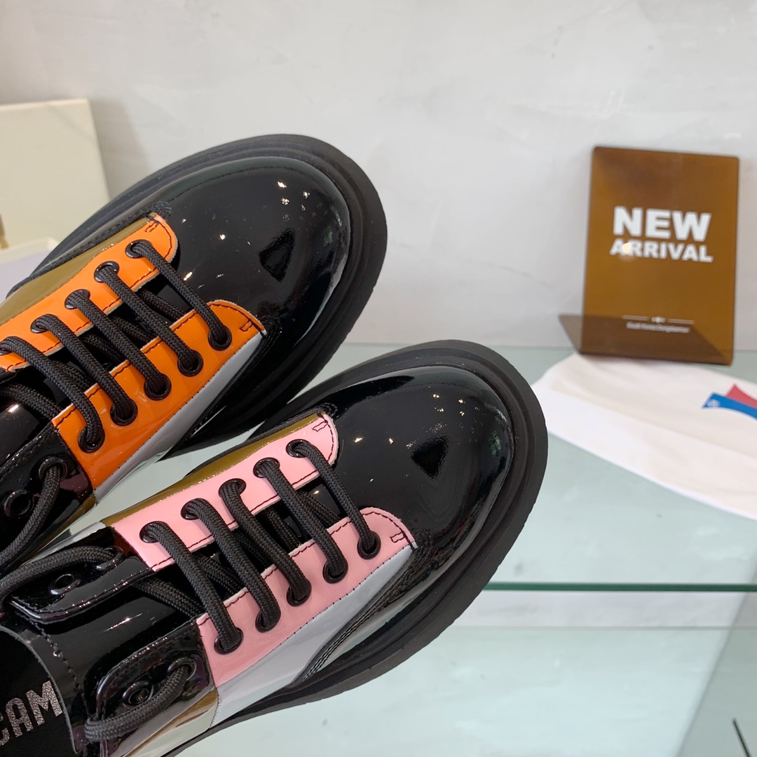 Innovative Super-Flaming Shoe Launch with High-End Quality Development: Code 35-39 - 图片 4