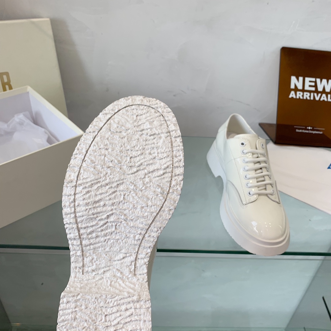 Innovative Launch: Super-Flaming Shoe with High-End Quality Code 35-39 - 图片 9