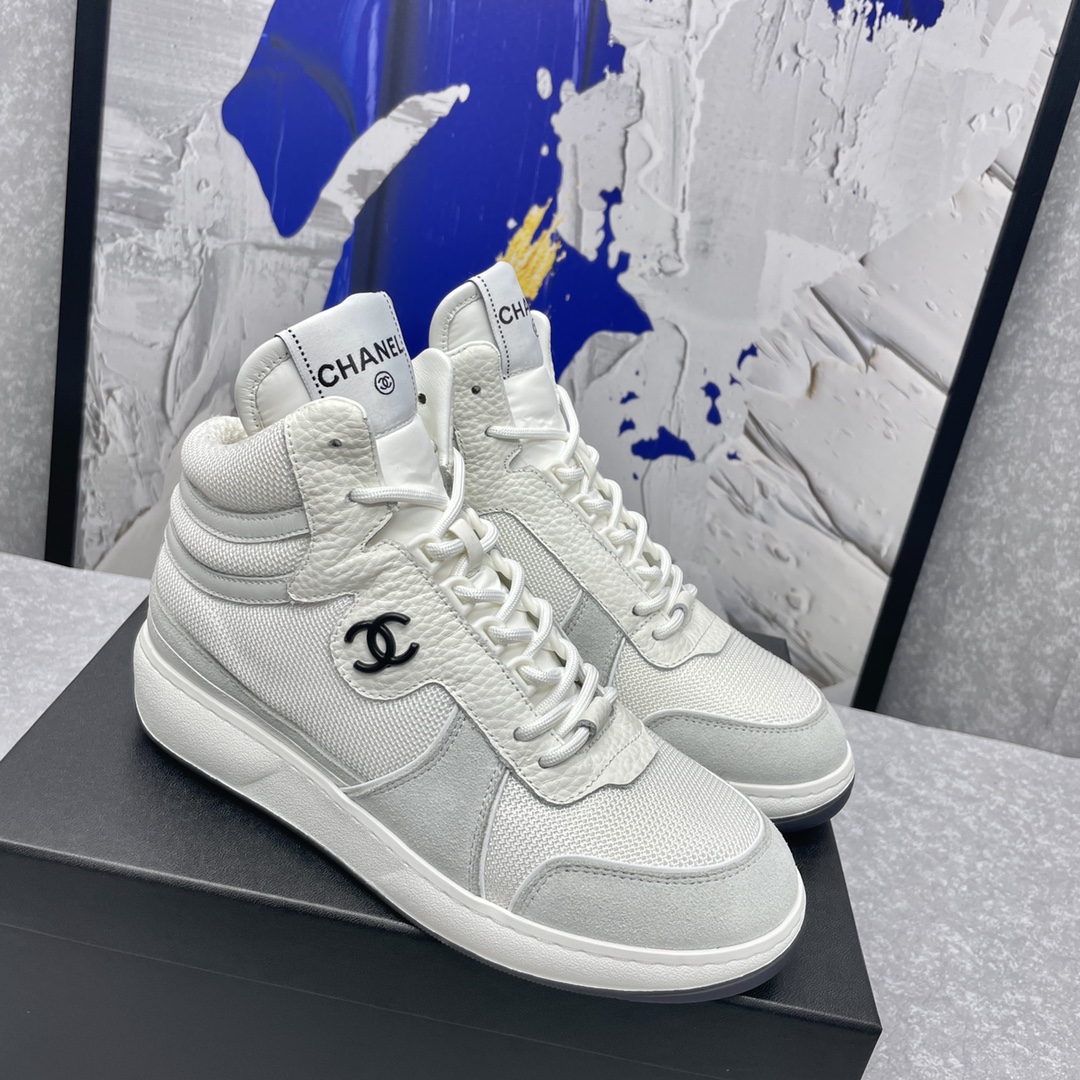 K0 香奈儿  Chanel  2022 火爆休闲运动鞋板鞋 最新的可爱显眼拼色绝了 超好看 时尚耐看又百搭 无法抗拒 工艺完美 舒适度非常棒 鞋面：羊皮原版网布拼接 内里：特定进口三明治网大底：TPU鞋码: 35-41