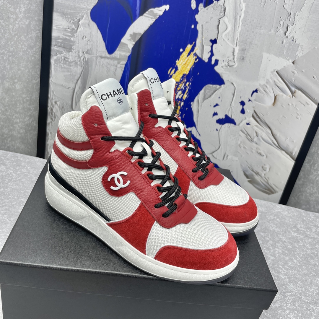 K0 香奈儿  Chanel  2022 火爆休闲运动鞋板鞋 最新的可爱显眼拼色绝了 超好看 时尚耐看又百搭 无法抗拒 工艺完美 舒适度非常棒 鞋面：羊皮原版网布拼接 内里：特定进口三明治网大底：TPU鞋码: 35-41