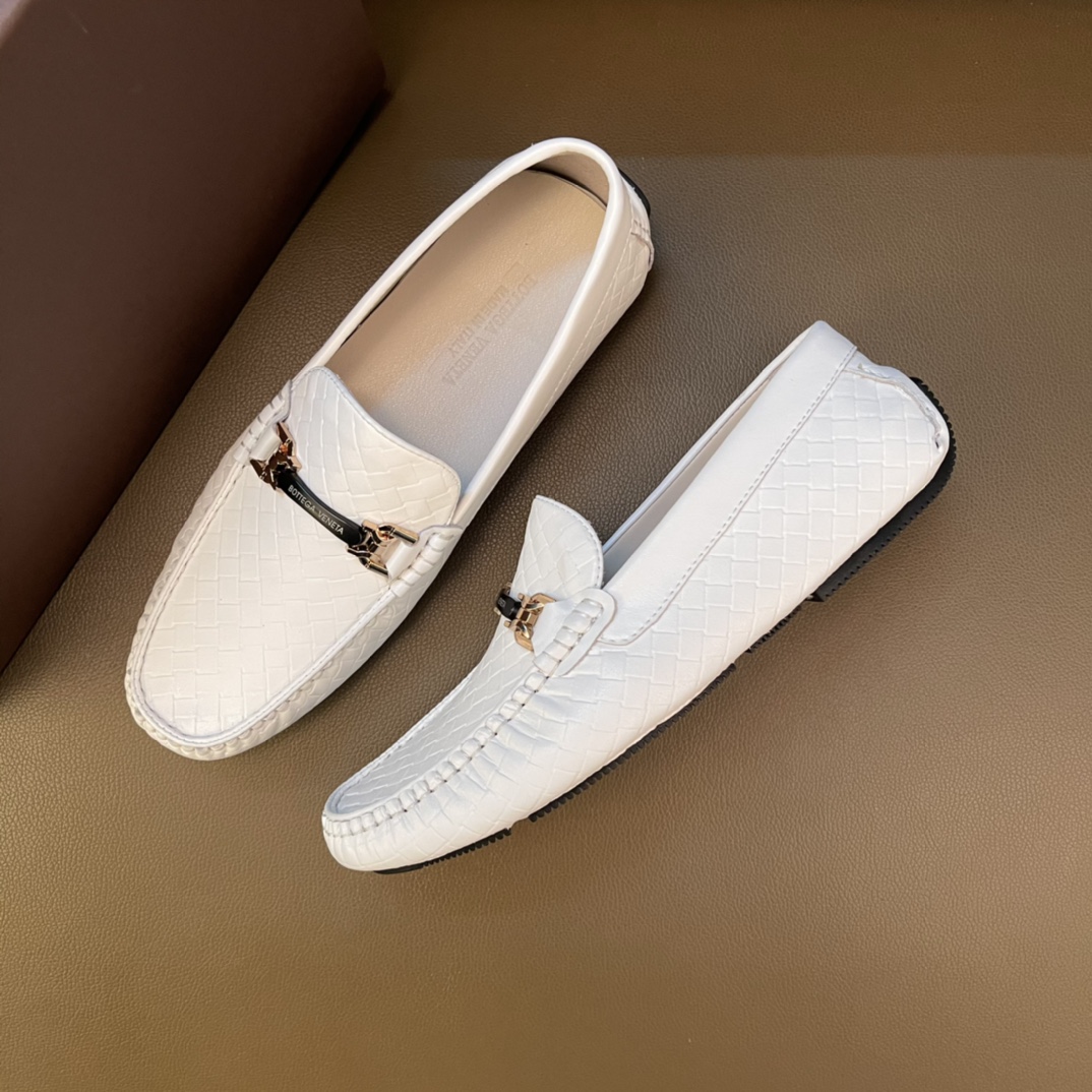 I5   Bottega Veneta 配全套包装®BOTTEGA VENETA ～懒人驾车鞋 2022 春夏🆕款🔛全鞋头层牛皮\u0026手工编织鞋 羊皮内里套脚鞋，超柔软大底，懒人开车必备 户外鞋乐福鞋 旅行豆豆风格设计 方便携带  💯 专柜同步 适🈴️司机户外驾车 原版头层牛皮 完全1:1 开模定制🌹顶级版