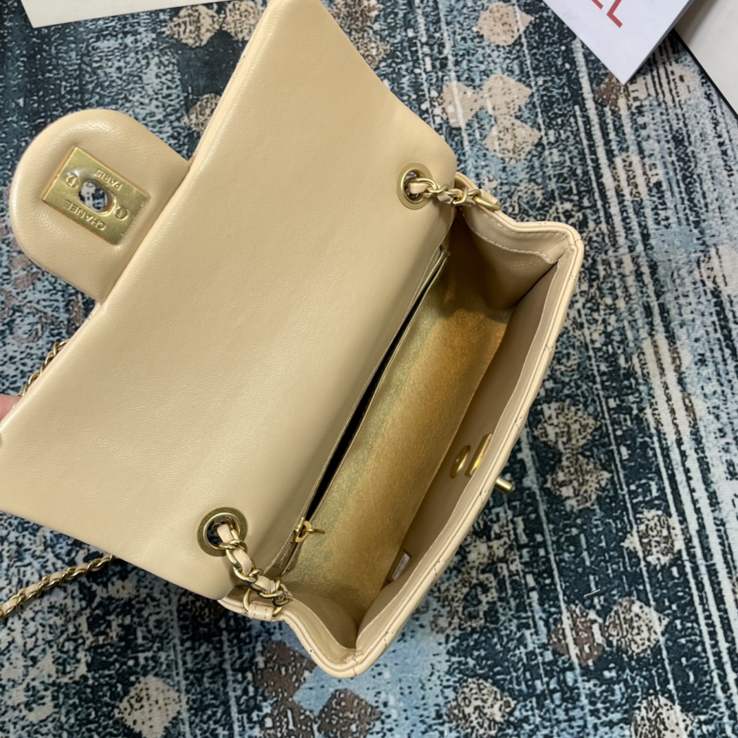 Chanel Style Beige Shoulder Bag style reference detail image 8 from source 776584