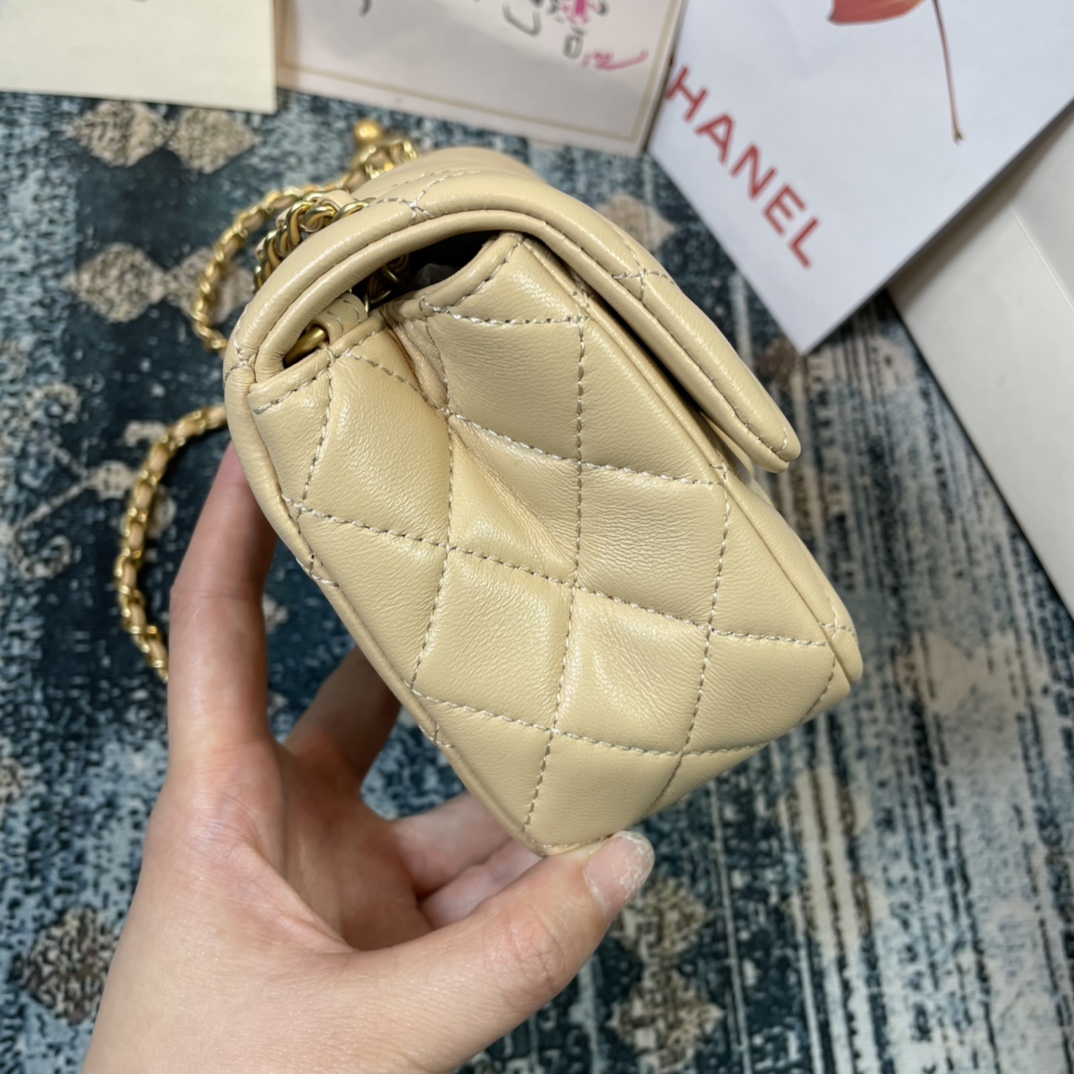 Chanel Style Beige Shoulder Bag style reference detail image 3 from source 776584