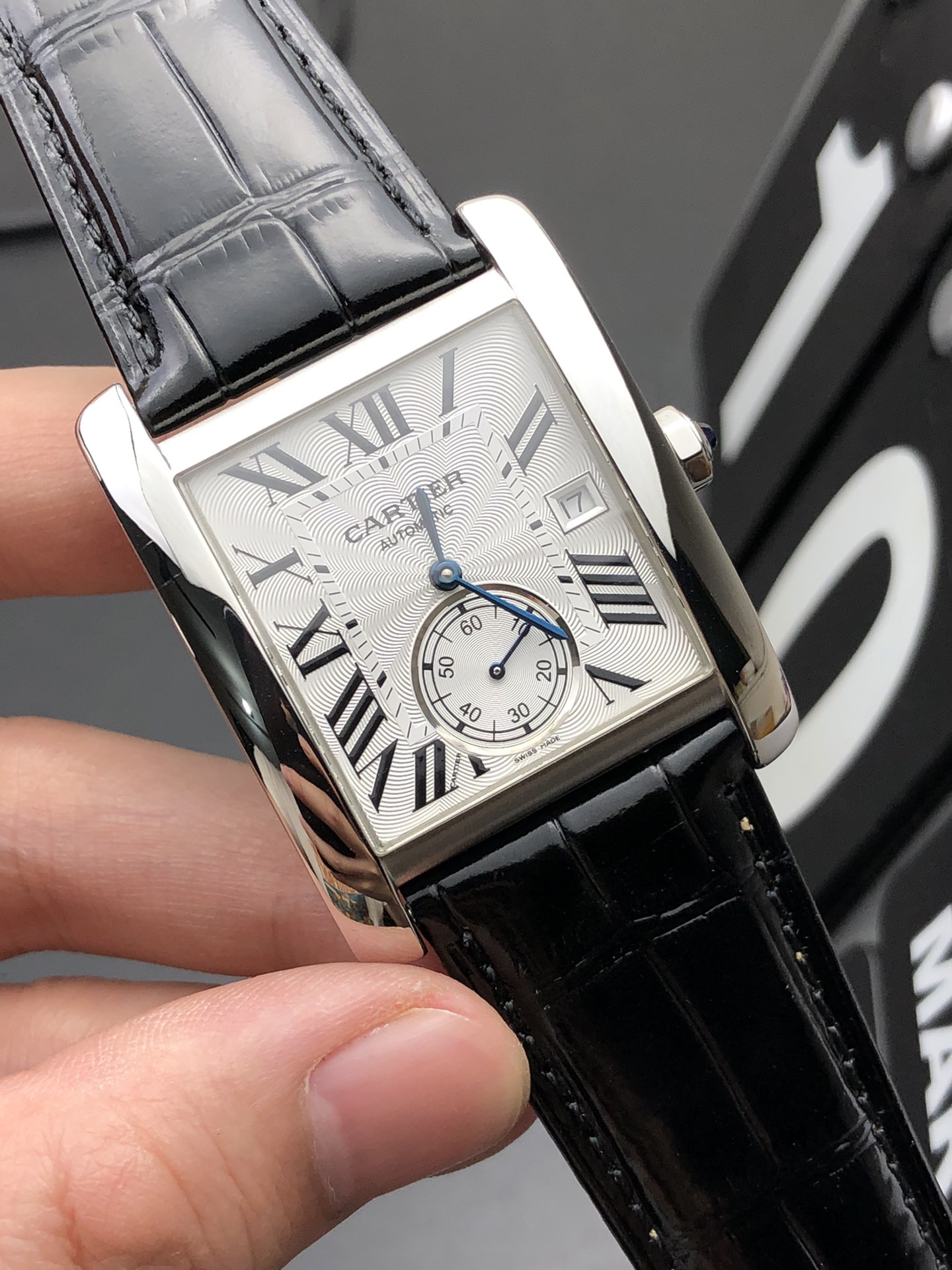 Cartier 卡地亚两针半