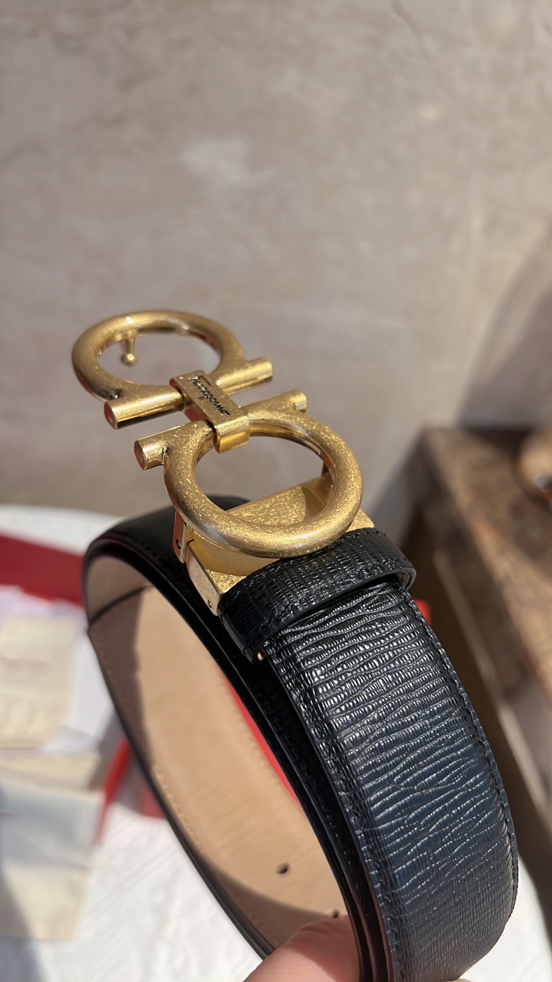 Ferragamo菲拉格慕    头层牛皮再配上精致专柜版型复古金属扣男士3.5cm腰带