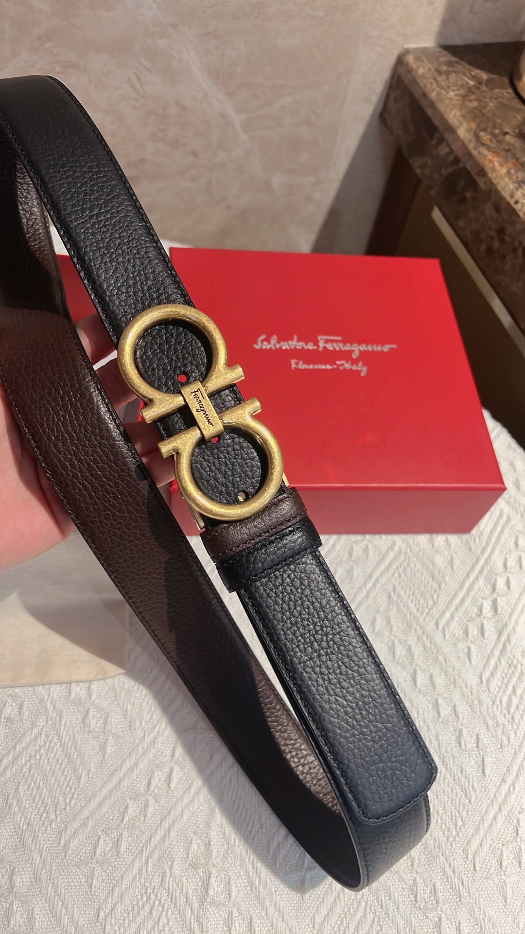 Ferragamo菲拉格慕    头层牛皮再配上精致专柜版型复古金属扣男士3.5cm腰带