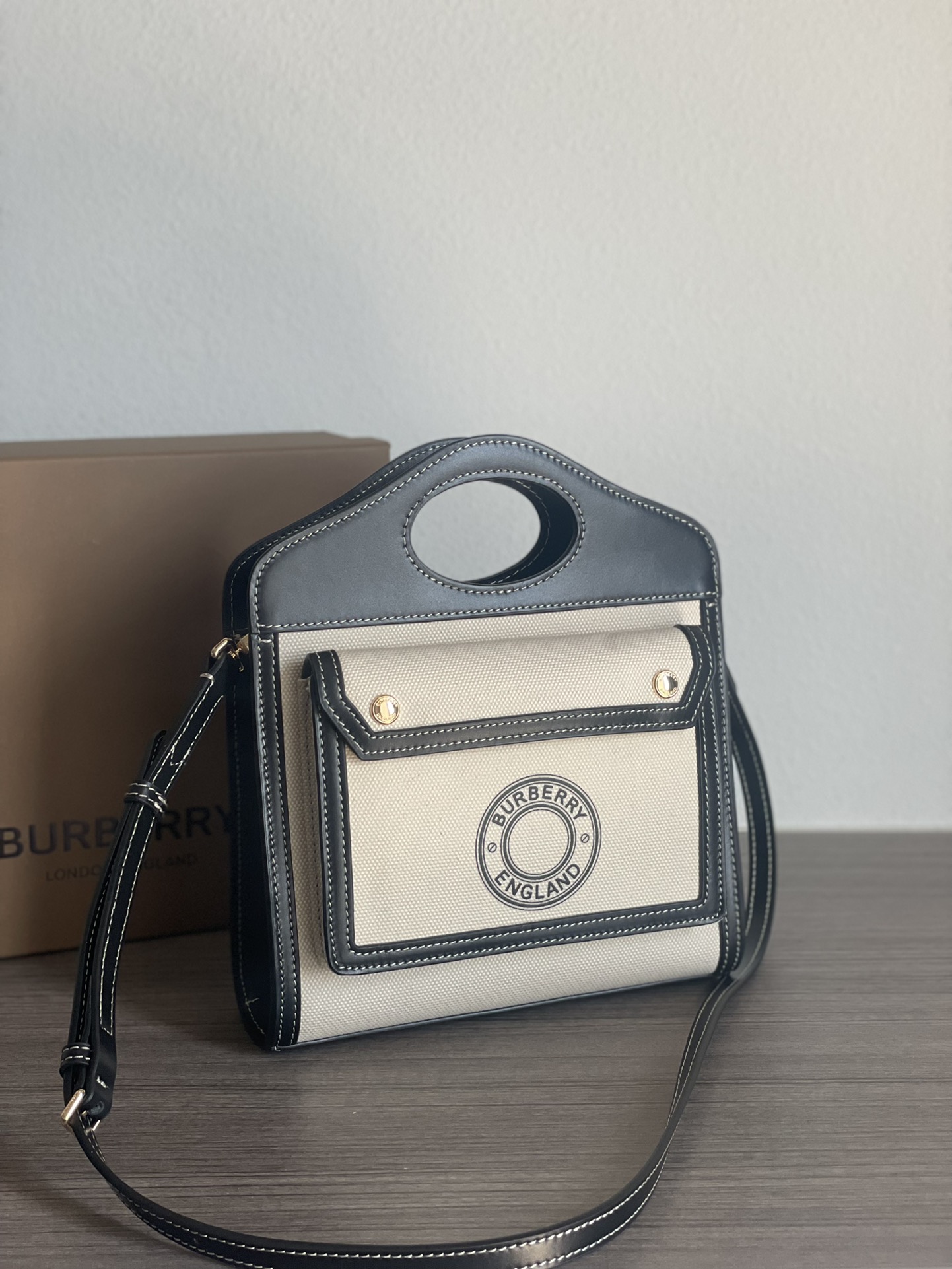 [Burberry Women