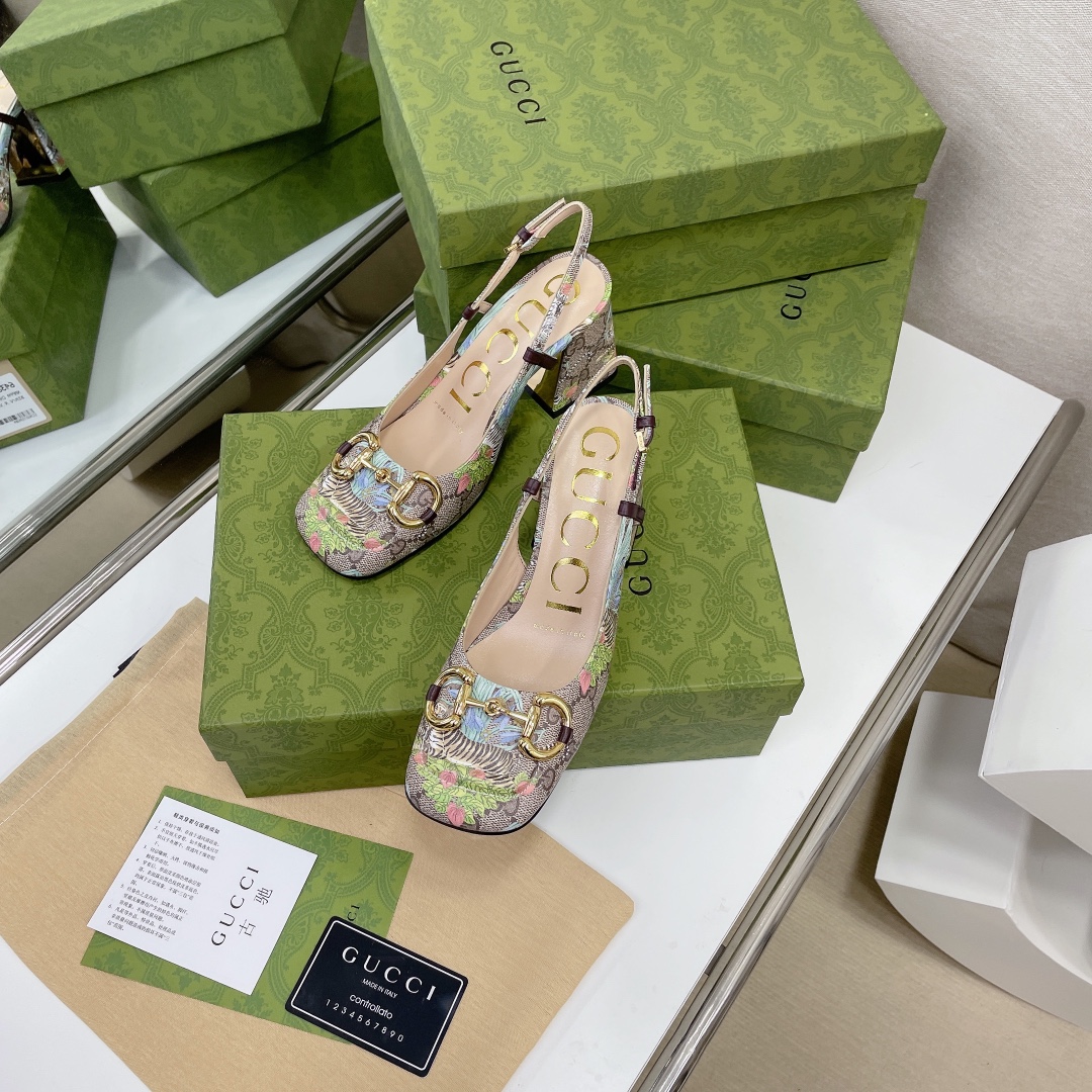 ____ en el nuevo ____GUCCI Gucci / Gucci boutique de gama alta 2021 principios de la primavera nueva