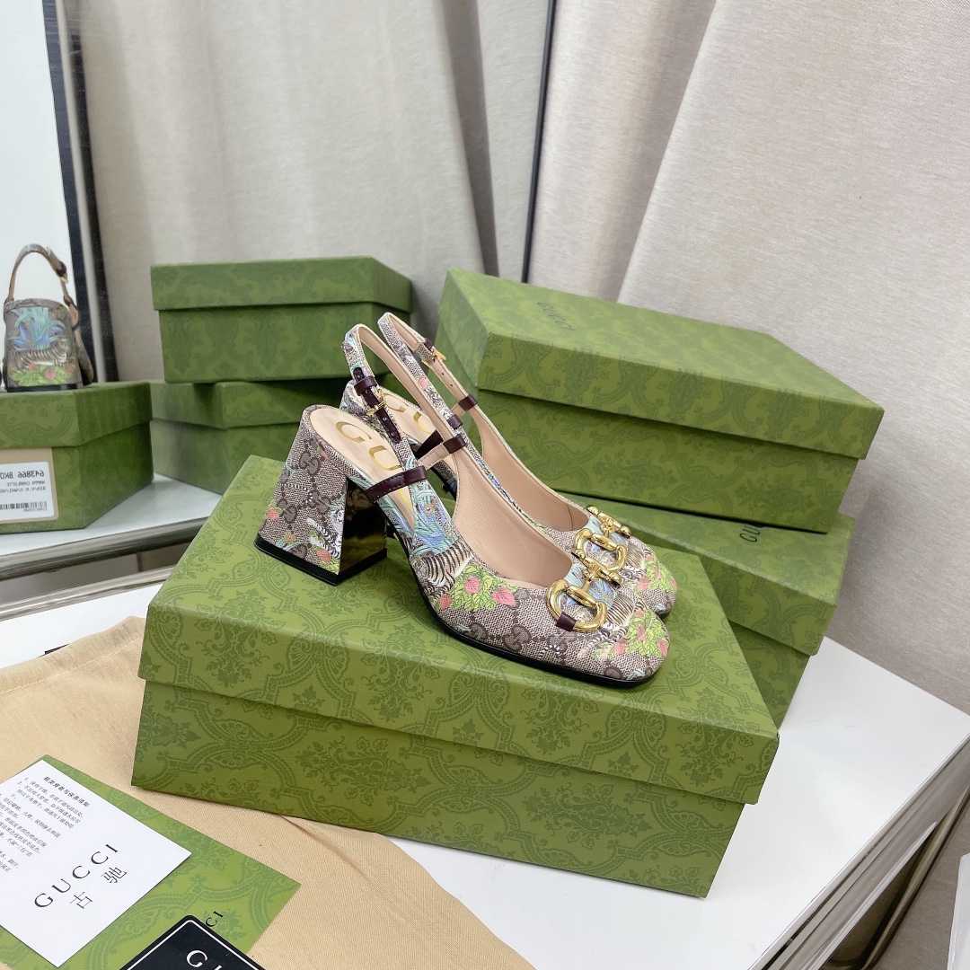____ en el nuevo ____GUCCI Gucci / Gucci boutique de gama alta 2021 principios de la primavera nueva