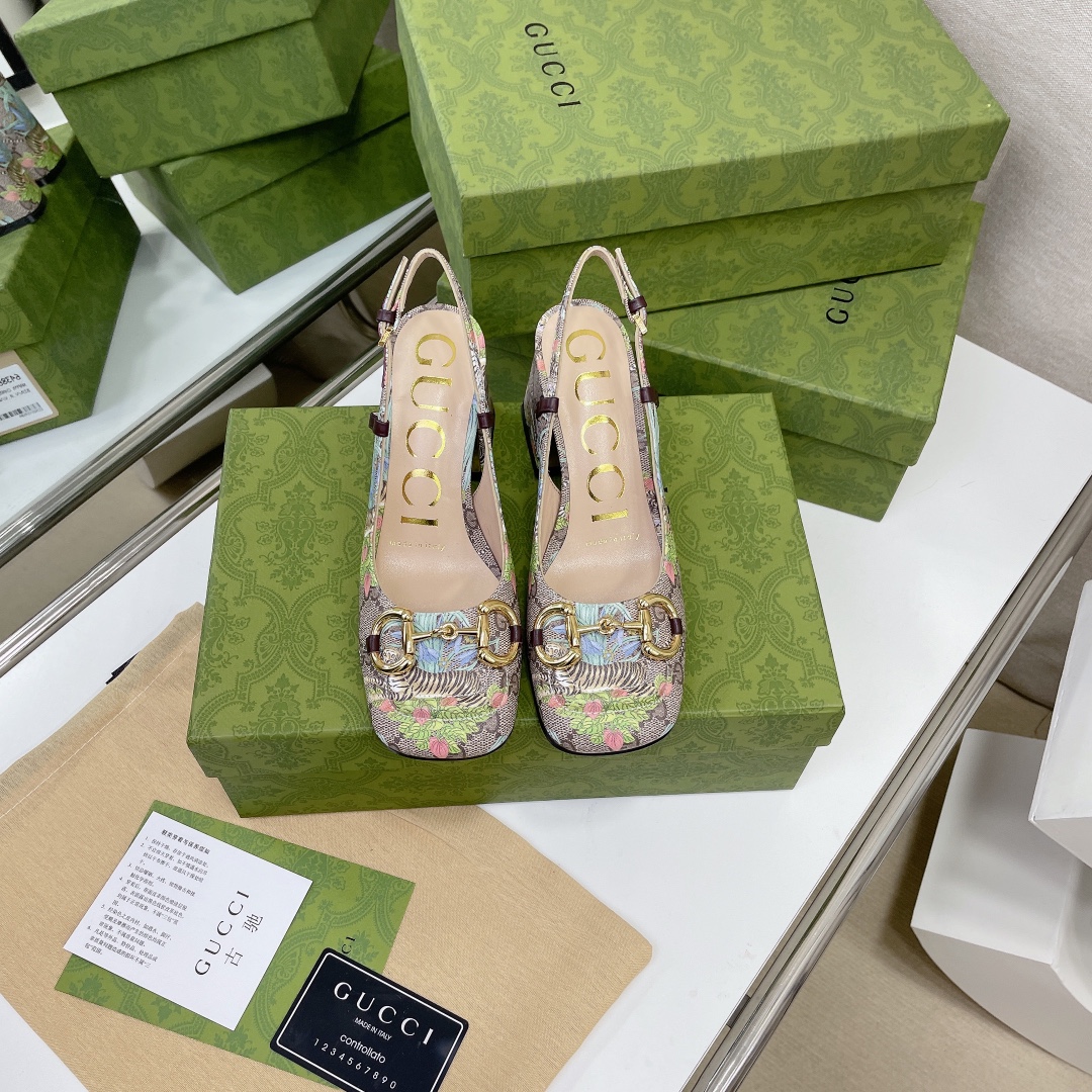 ____ en el nuevo ____GUCCI Gucci / Gucci boutique de gama alta 2021 principios de la primavera nueva