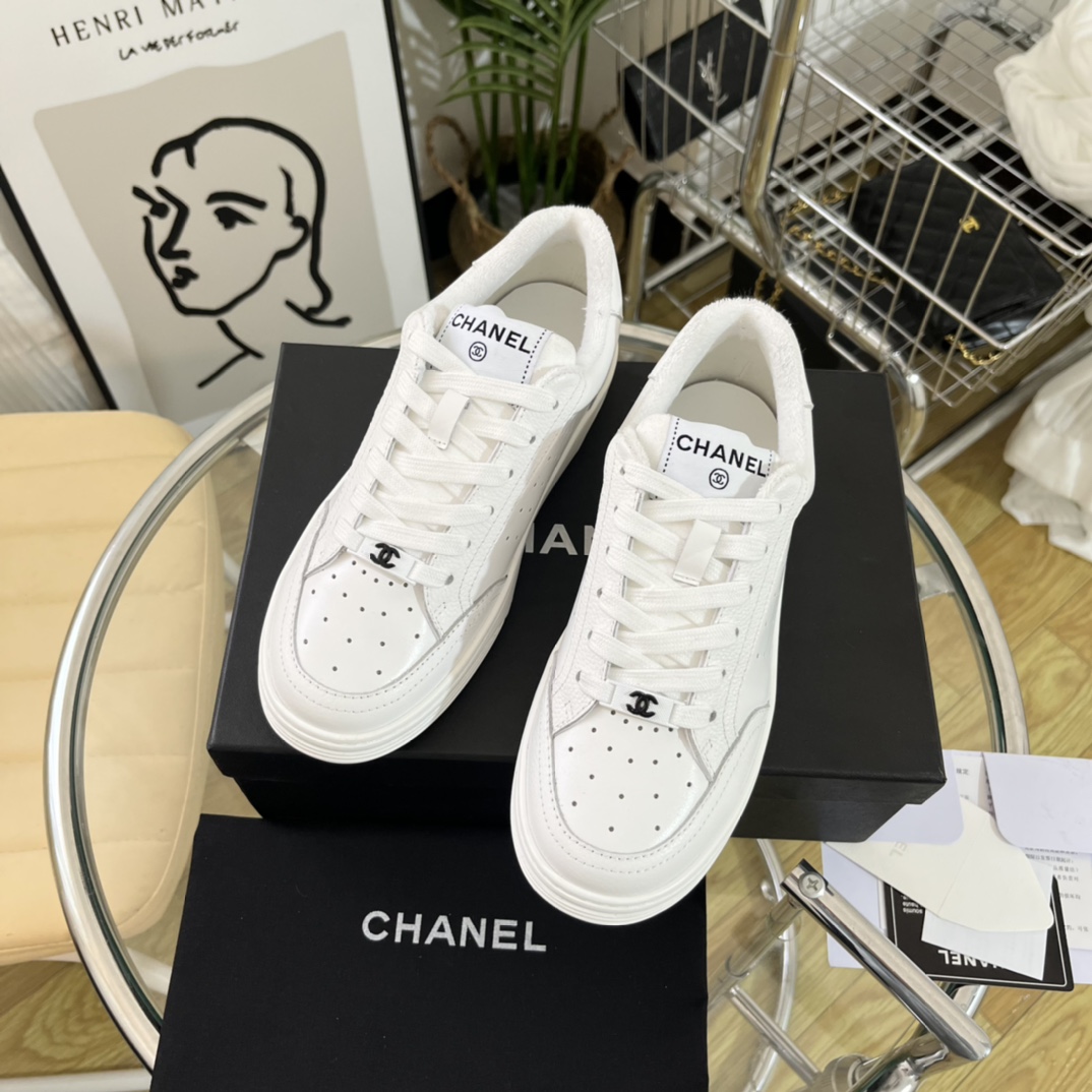 NO:446336,Xiaoxiang C Home [Homemade] New popular panda shoes color matching casual sports shoes fairy style latest color matching irresistible 22 models upgraded craftsmanship, great comfort, lighter, softer, the letters on the back are concave craftsmanship, upper cowhide, specific imported silk towel inside (cowhide footbed) TPU large sole shoe size: 35-40, casual shoes/sports shoes, chanel, sneakers, cowhide19860909小香C家[自产] 新款火爆熊猫鞋配色休闲运动鞋板鞋 仙女款 最新的拼色绝了 无法抗拒 22款工艺升级 舒适度非常棒 大底更加轻盈 更软 背部字母是凹进去的工艺 鞋面牛皮  内里特定进口丝绸毛巾里（牛皮垫脚）  TPU大底鞋码:35-40,休闲鞋/运动鞋,chanel,sneakers,cowhide,Women's Shoes