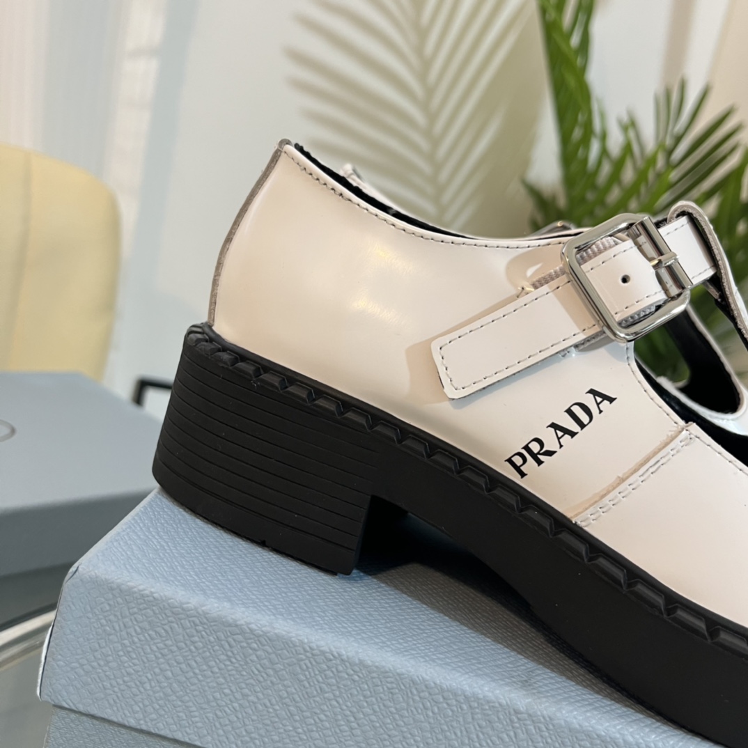 (piel de vaca en el interior) Prada 22c nueva llegadaP casa 2022 primavera y verano estallan modelos