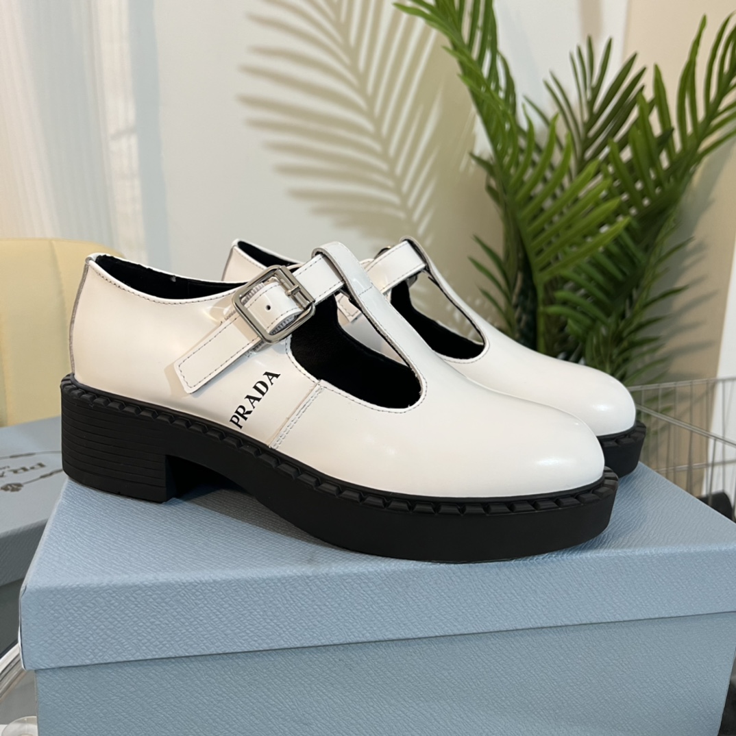 (piel de vaca en el interior) Prada 22c nueva llegadaP casa 2022 primavera y verano estallan modelos