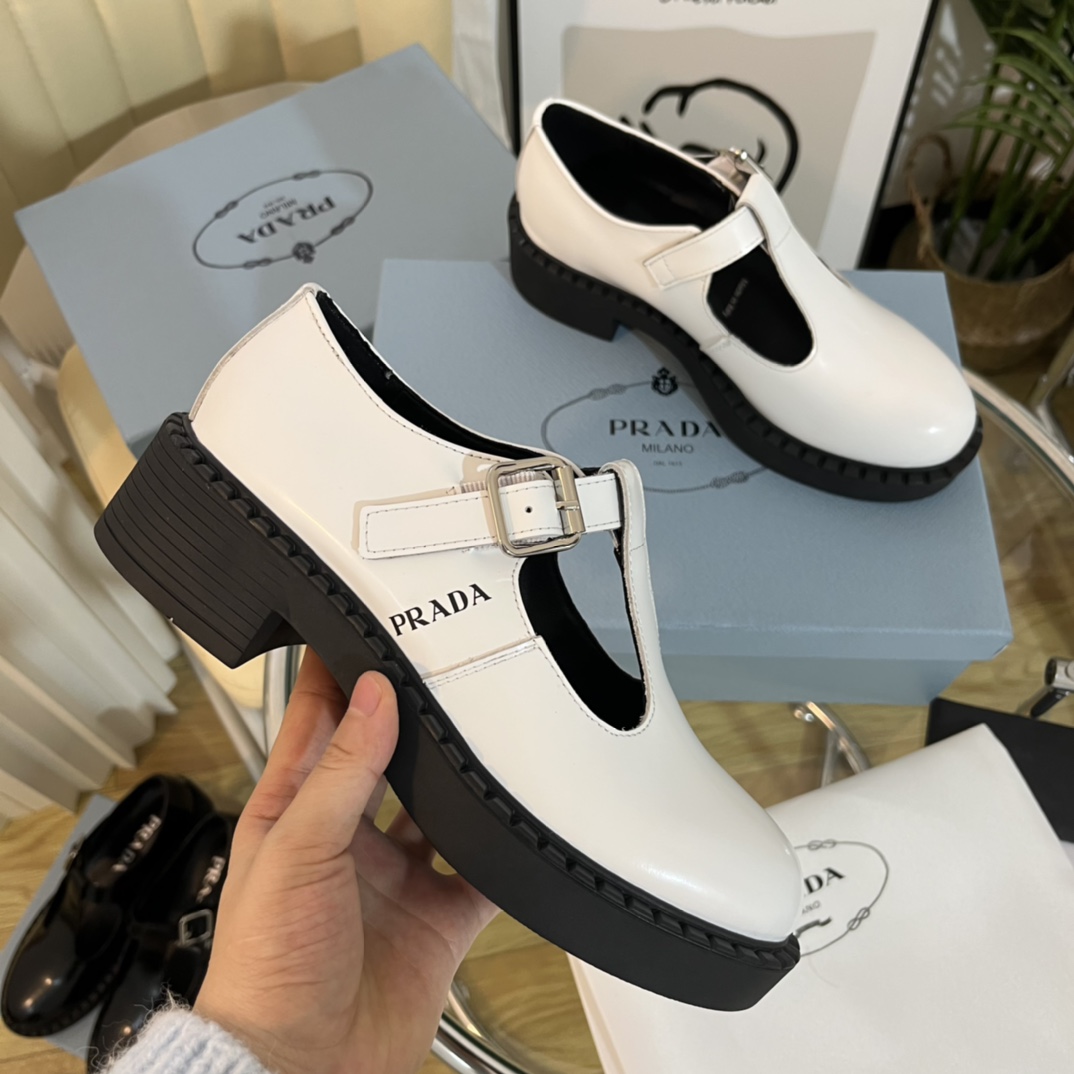(piel de vaca en el interior) Prada 22c nueva llegadaP casa 2022 primavera y verano estallan modelos
