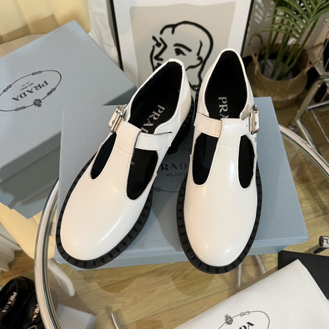 (piel de vaca en el interior) Prada 22c nueva llegadaP casa 2022 primavera y verano estallan modelos