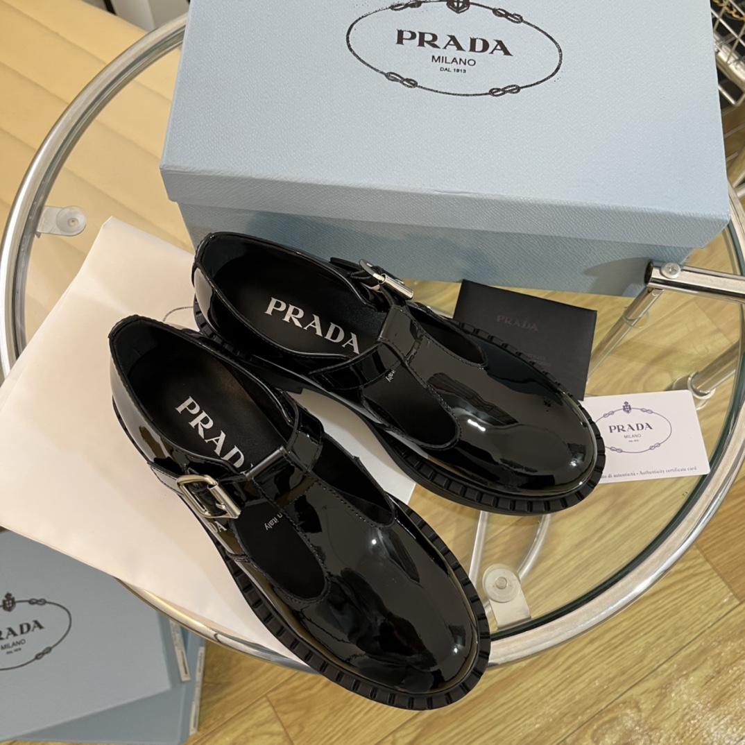 (piel de vaca en el interior) Prada 22c nueva llegadaP casa 2022 primavera y verano estallan modelos