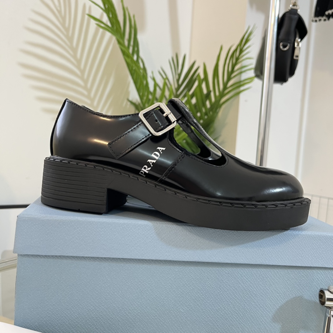 (piel de vaca en el interior) Prada 22c nueva llegadaP casa 2022 primavera y verano estallan modelos