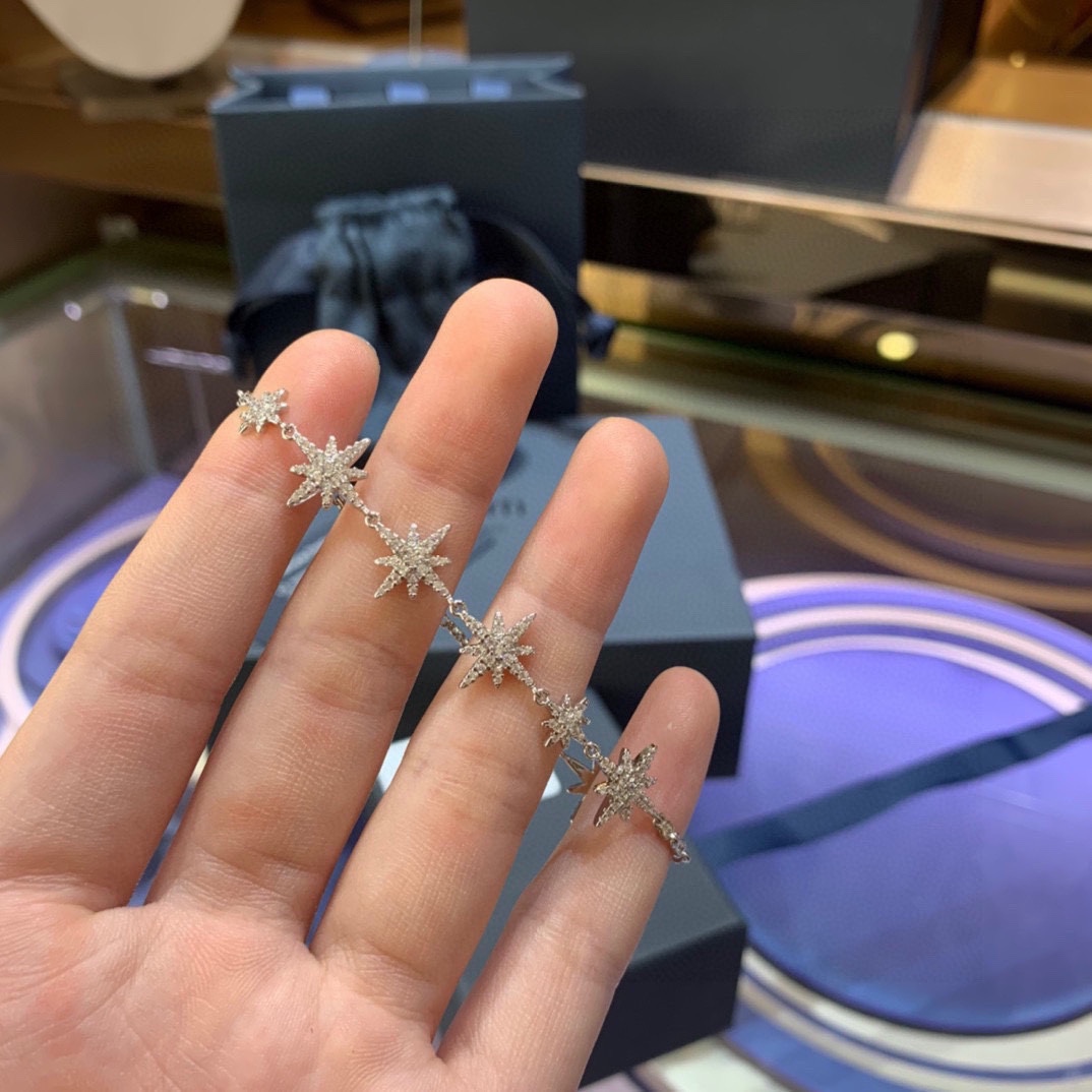 APM Monaco新品多流星银手链ins小众设计 轻奢手饰品女个性气质独特风格 精选原版进口材质电镀厚
