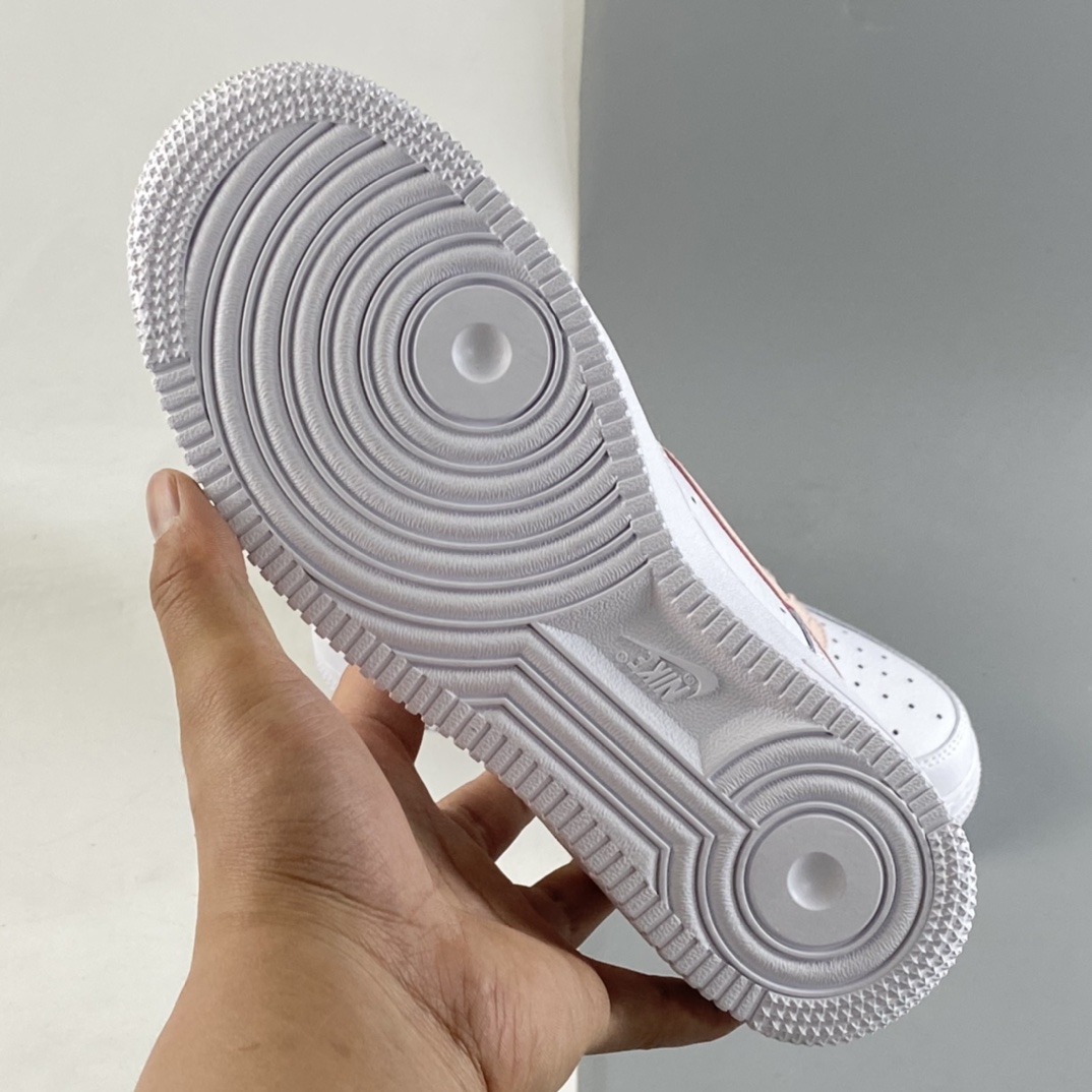 P200 NIKE Air Force 1’07 Low 白粉勾板鞋 315115-167